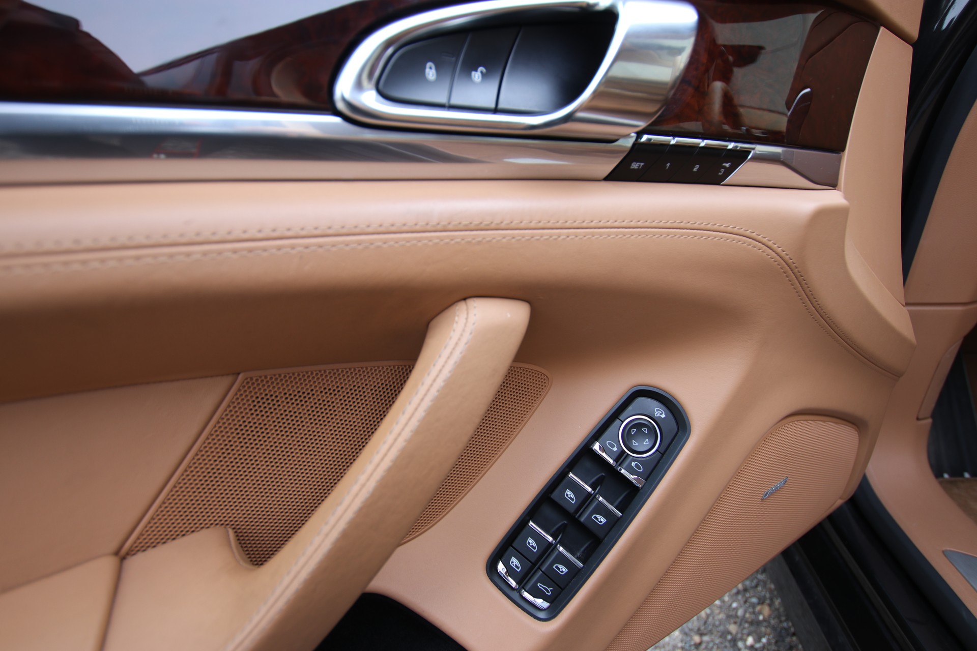 PORSCHE Panamera 4 3.6 PDK-image-24
