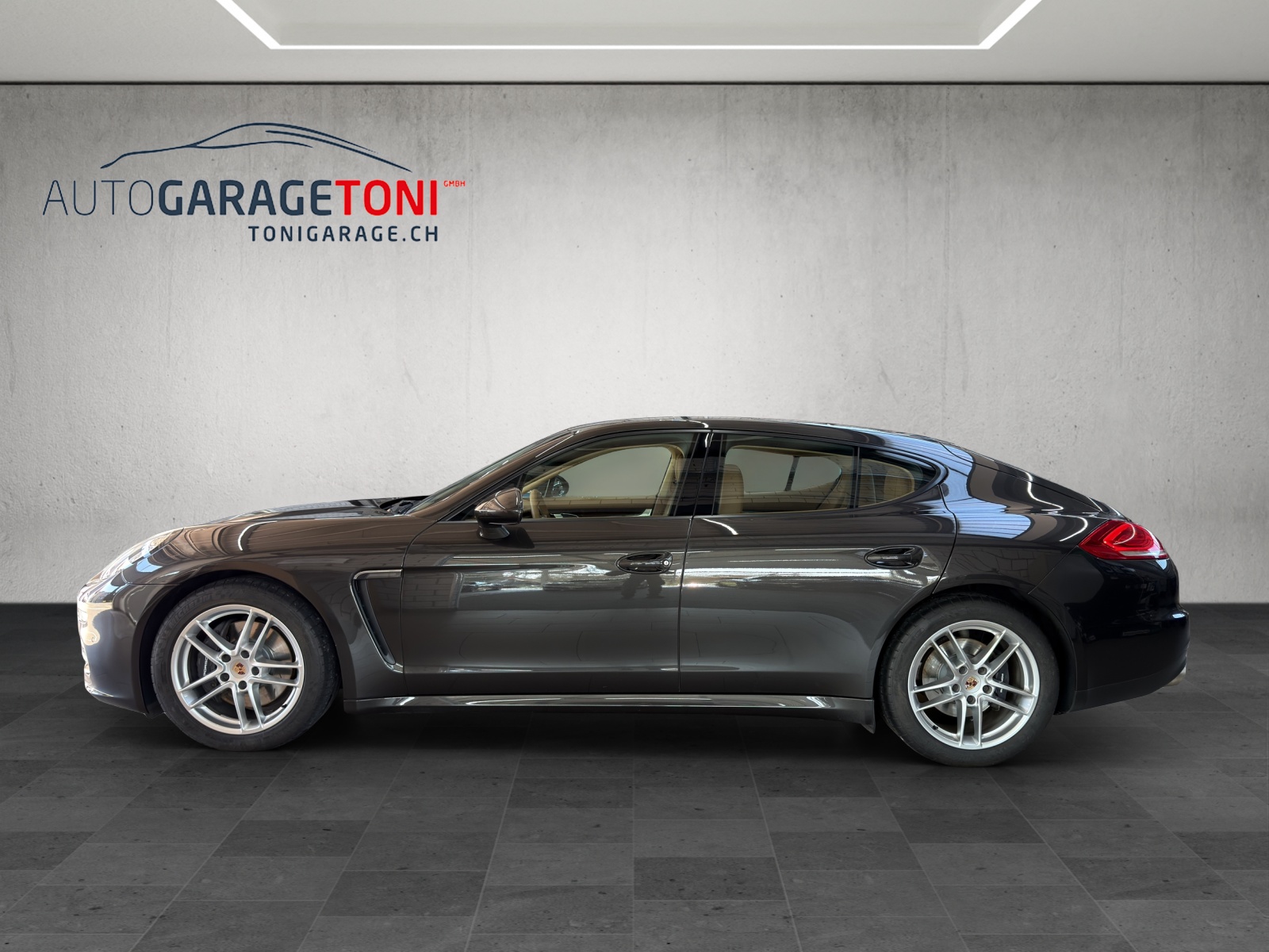 PORSCHE Panamera 4 3.6 PDK-showroom-element-3