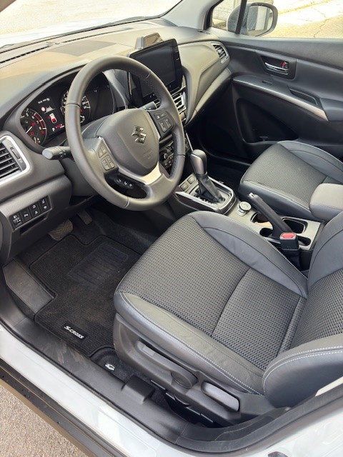 SUZUKI S-Cross 1.4 16V Compact Top MHD 4WD Automatic-image-4
