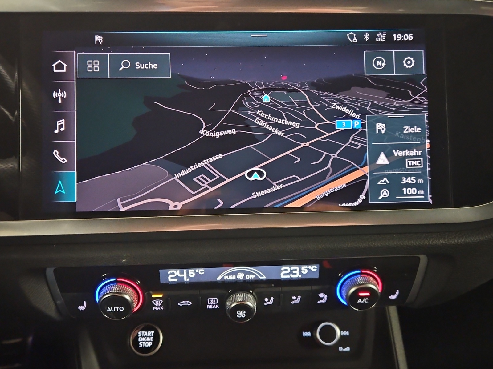 AUDI Q3 Sportback 40 TDI Attraction quattro S-tronic-image-18
