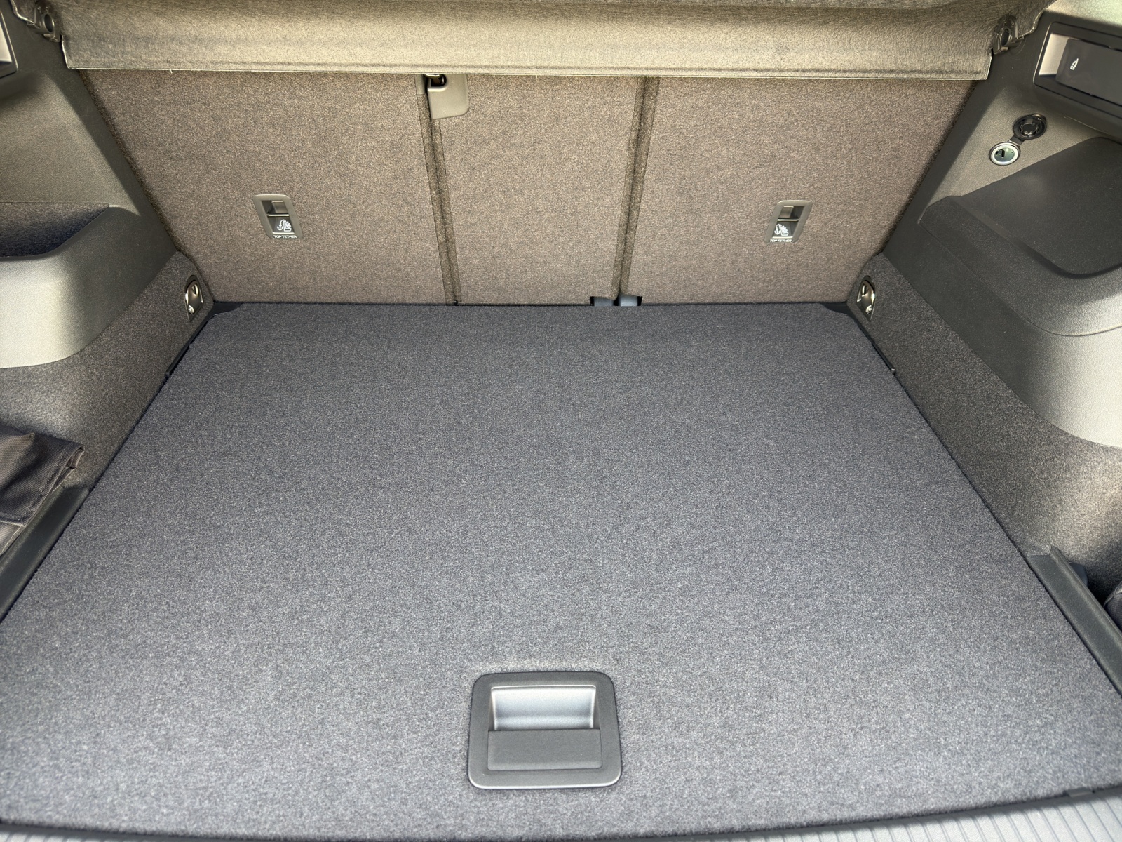 VW Tiguan 2.0 TSI United DSG 4Motion-image-12