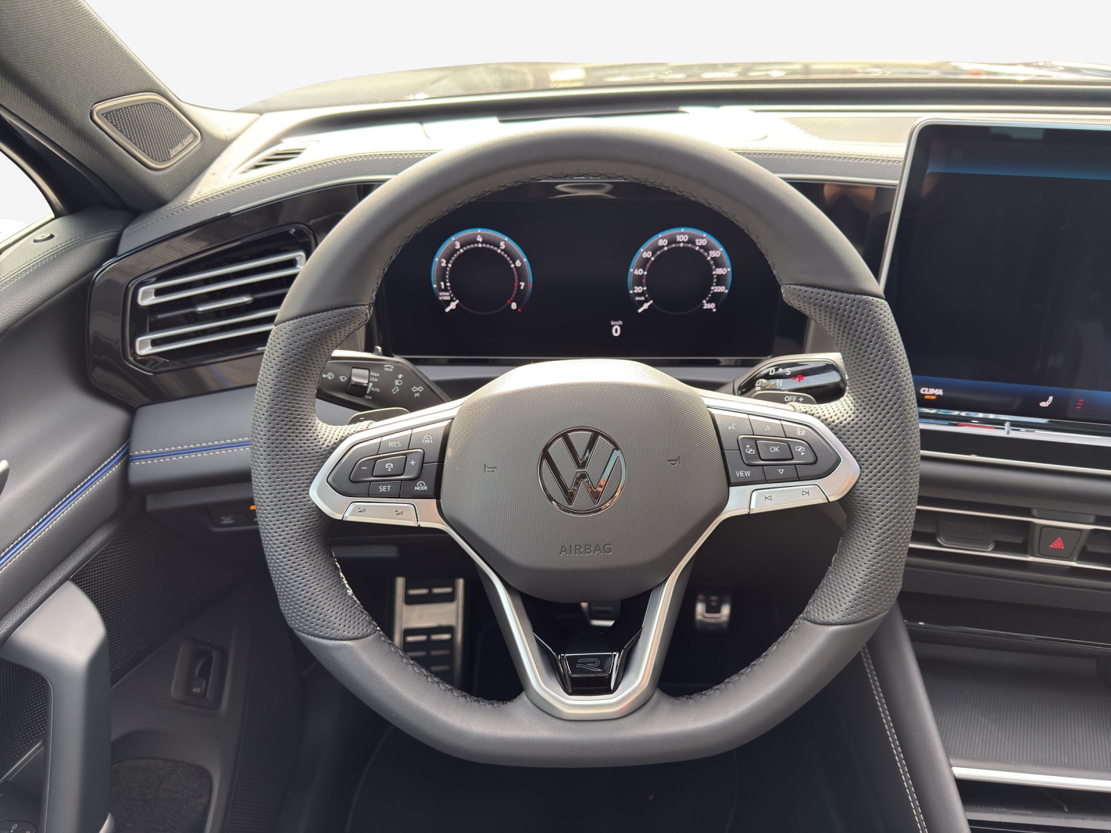 VW Tiguan 2.0 TSI United DSG 4Motion-image-9