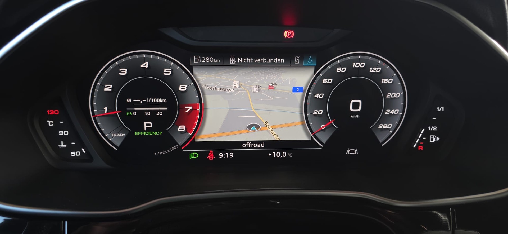 AUDI Q3 40 TFSI S line quattro S-tronic *MIT AHK*-image-13