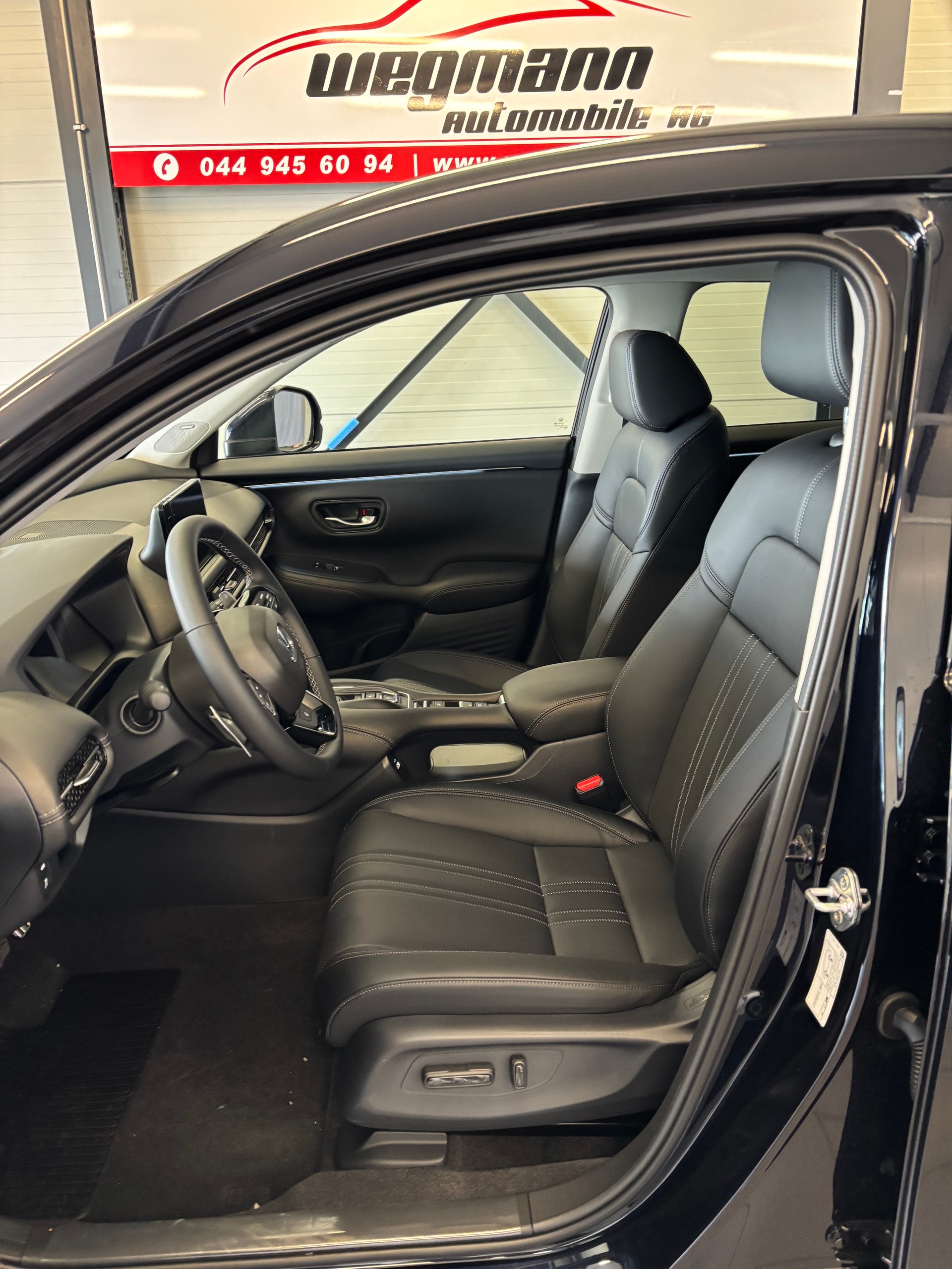 HONDA ZR-V 2.0i MMD Hybrid Advance Automatic-image-7