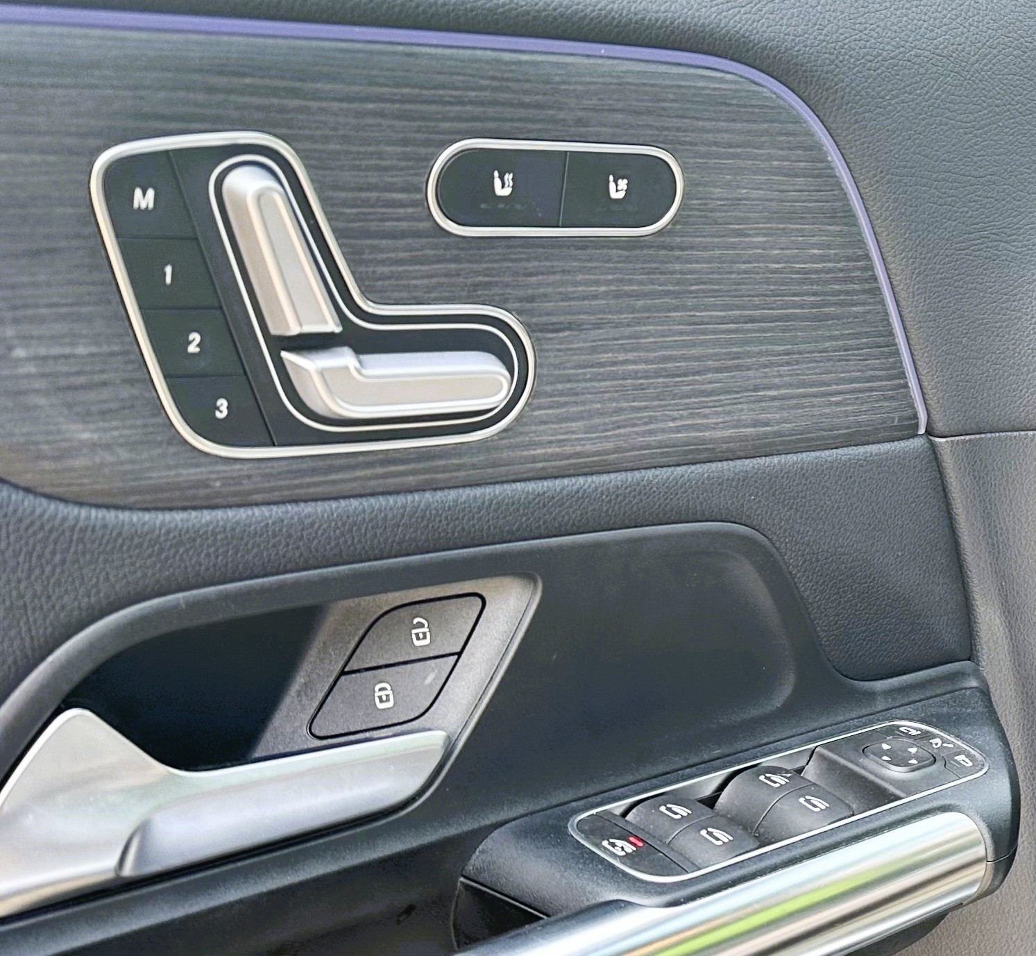 MERCEDES-BENZ GLA 35 AMG 4Matic 8G-Speedshift DCT-image-8