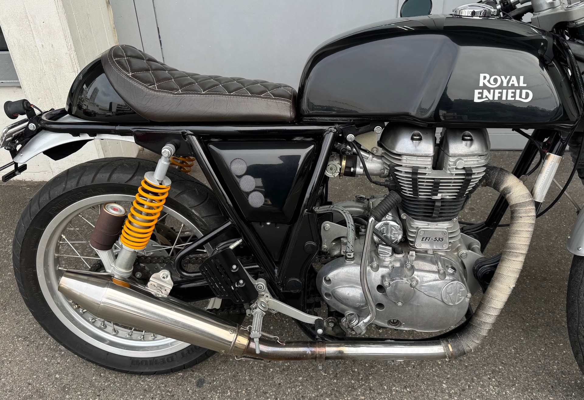 ROYAL ENFIELD Continental GT 535-showroom-element-2
