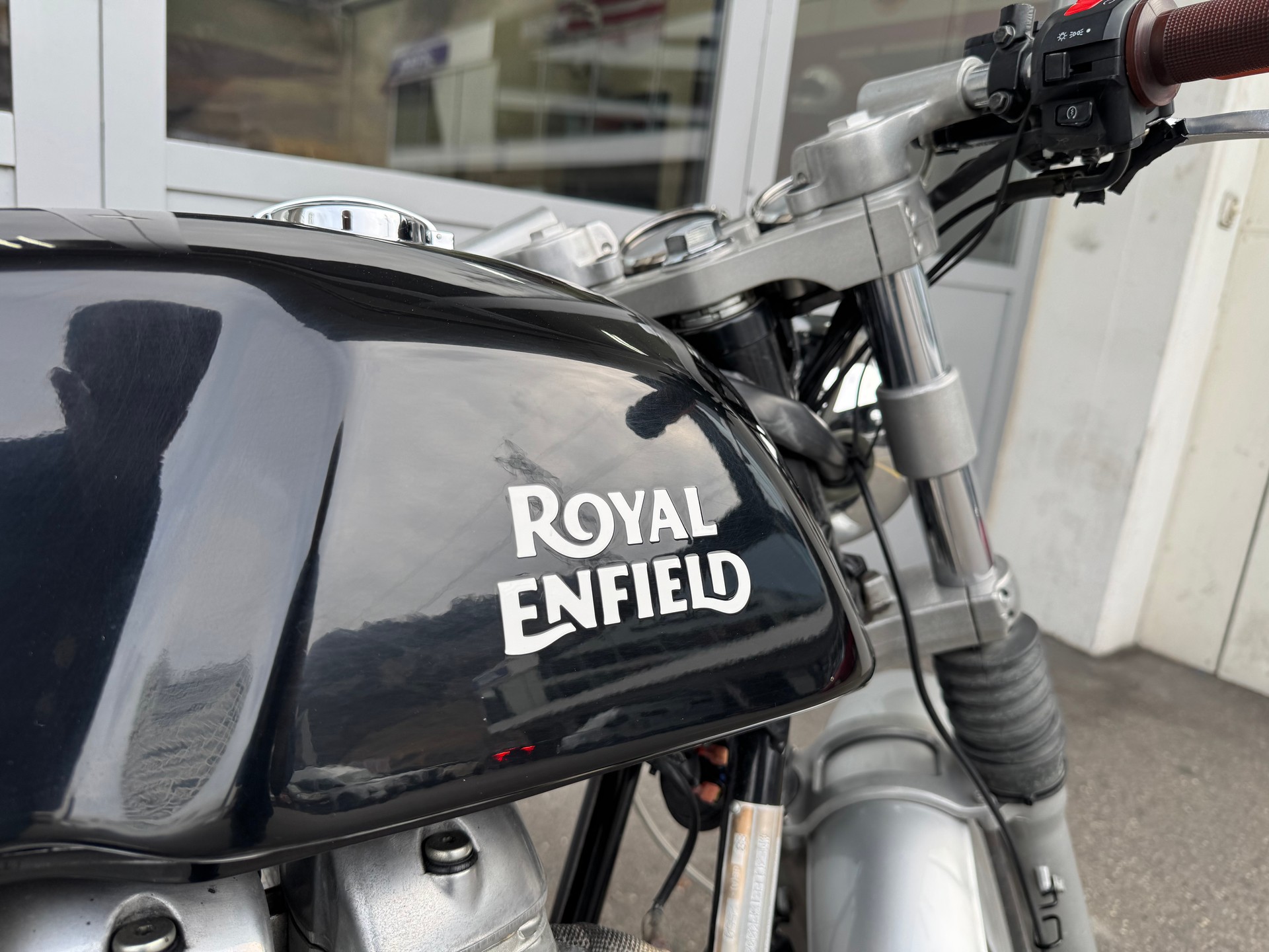 ROYAL ENFIELD Continental GT 535-image-8