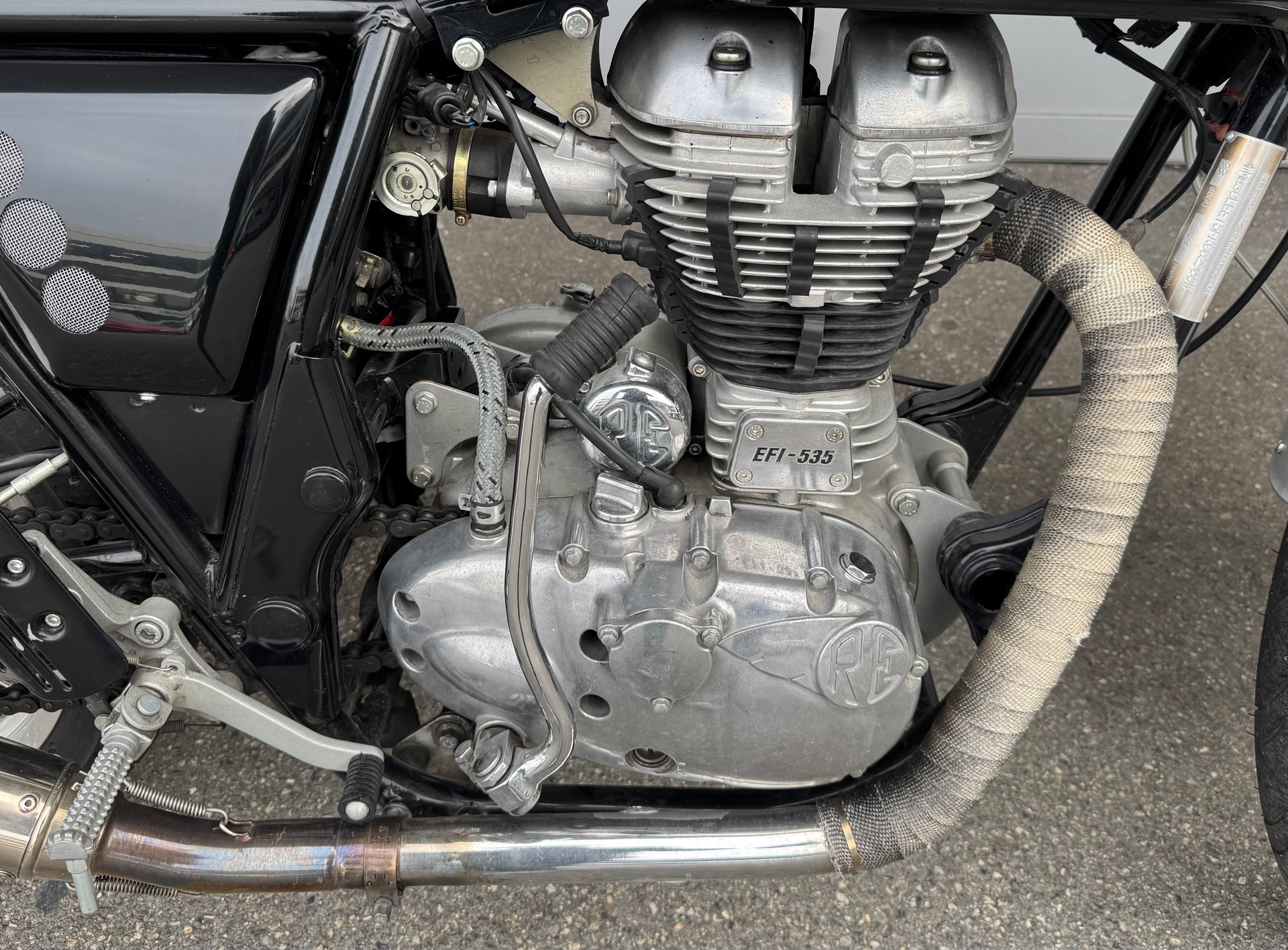 ROYAL ENFIELD Continental GT 535-showroom-element-3