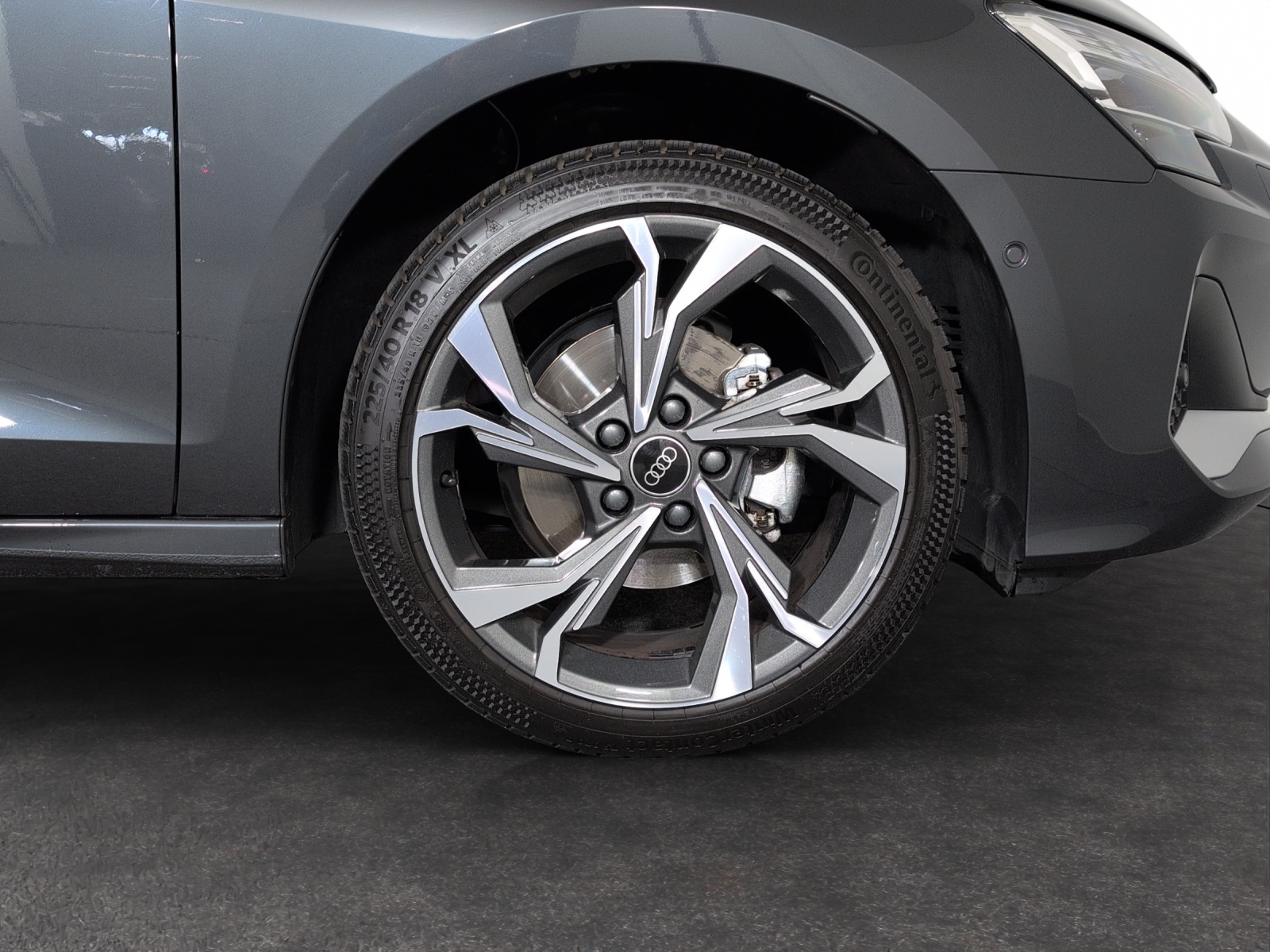 AUDI A3 Sportback 35 TFSI advanced Attraction S-tronic-image-4