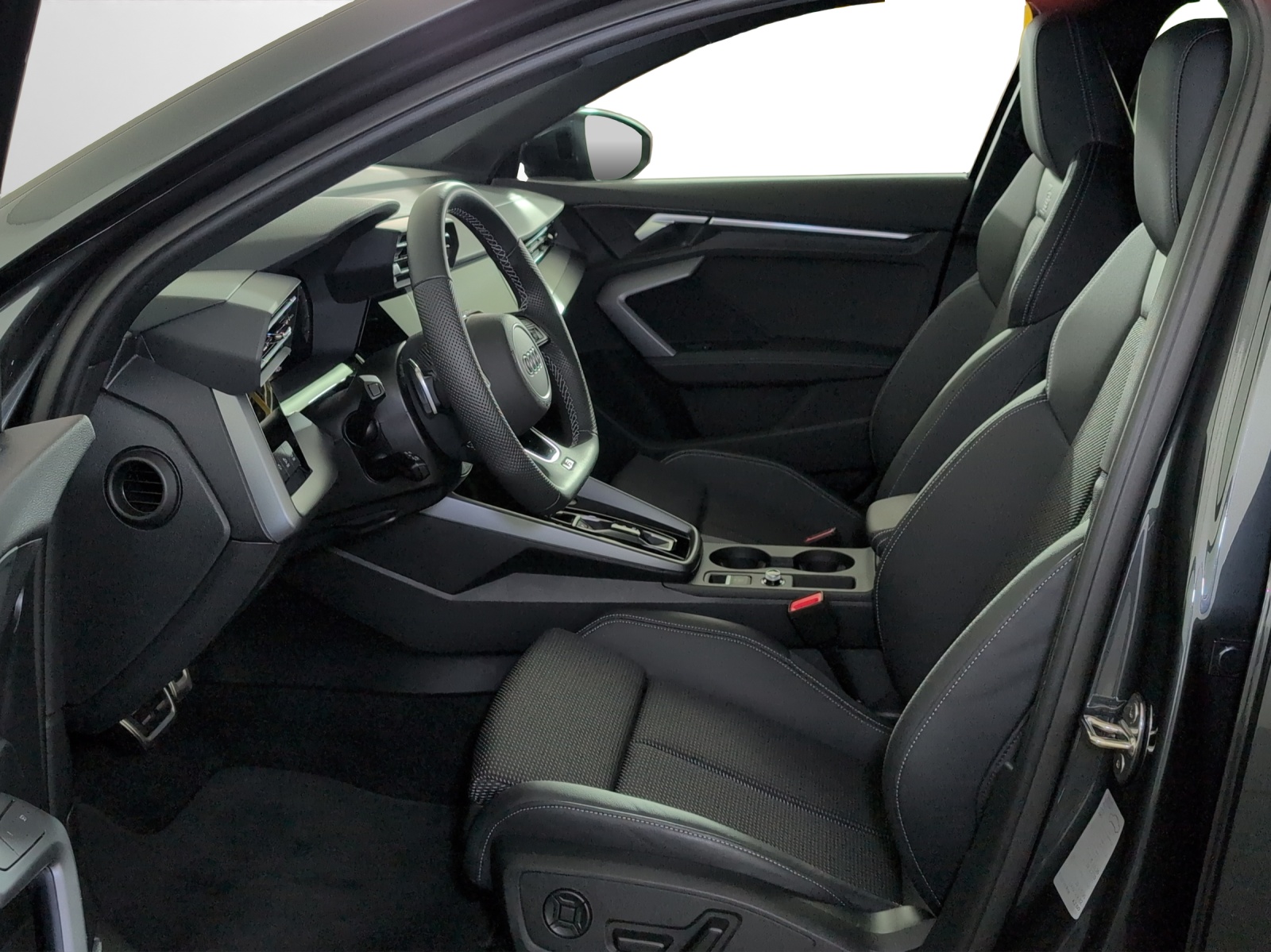 AUDI A3 Sportback 35 TFSI advanced Attraction S-tronic-image-5