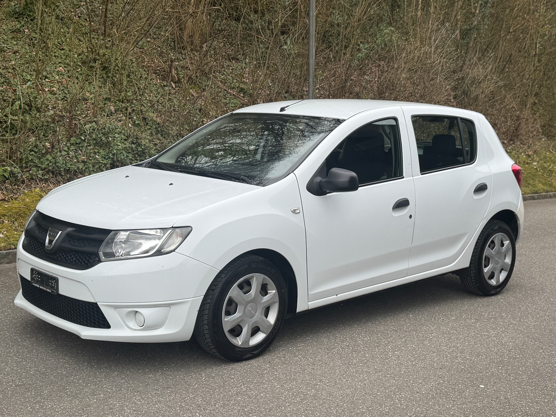 DACIA Sandero 1.2 Ambiance-image-0