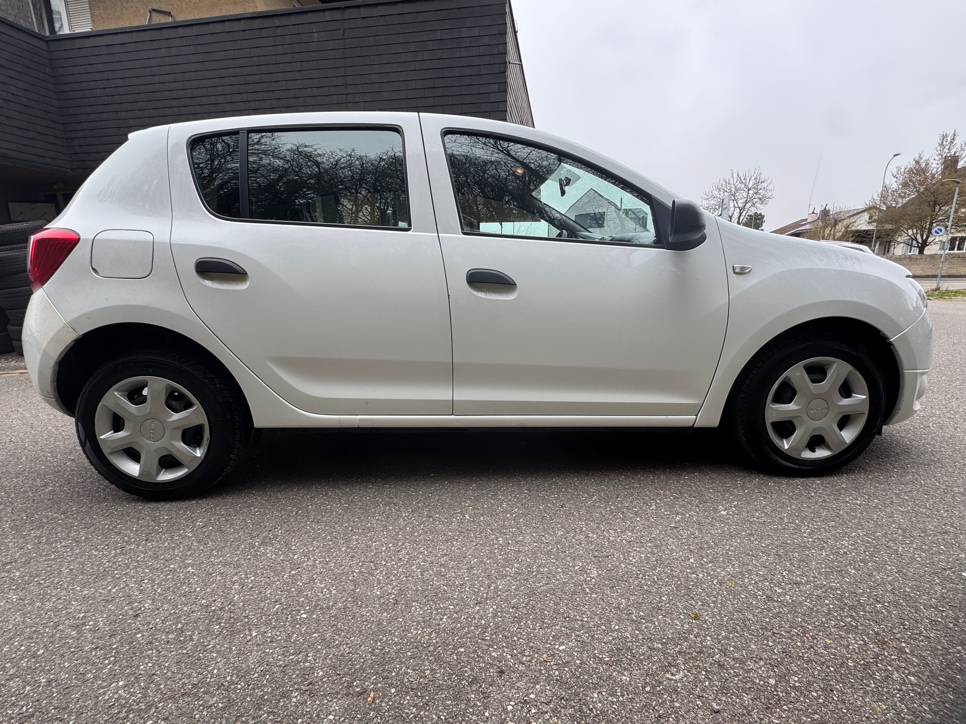 DACIA Sandero 1.2 Ambiance-image-12