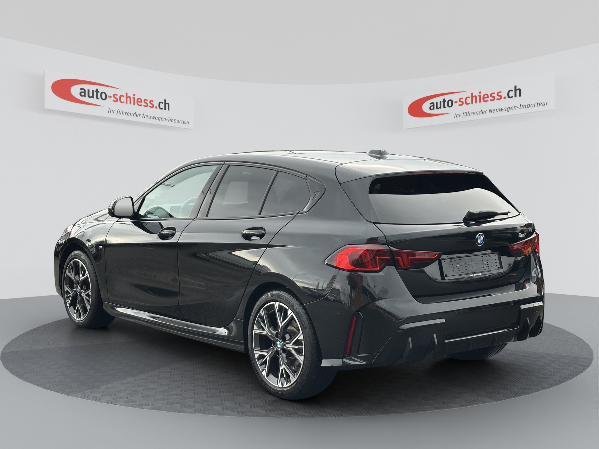 BMW 120 M Sport Steptronic-image-2