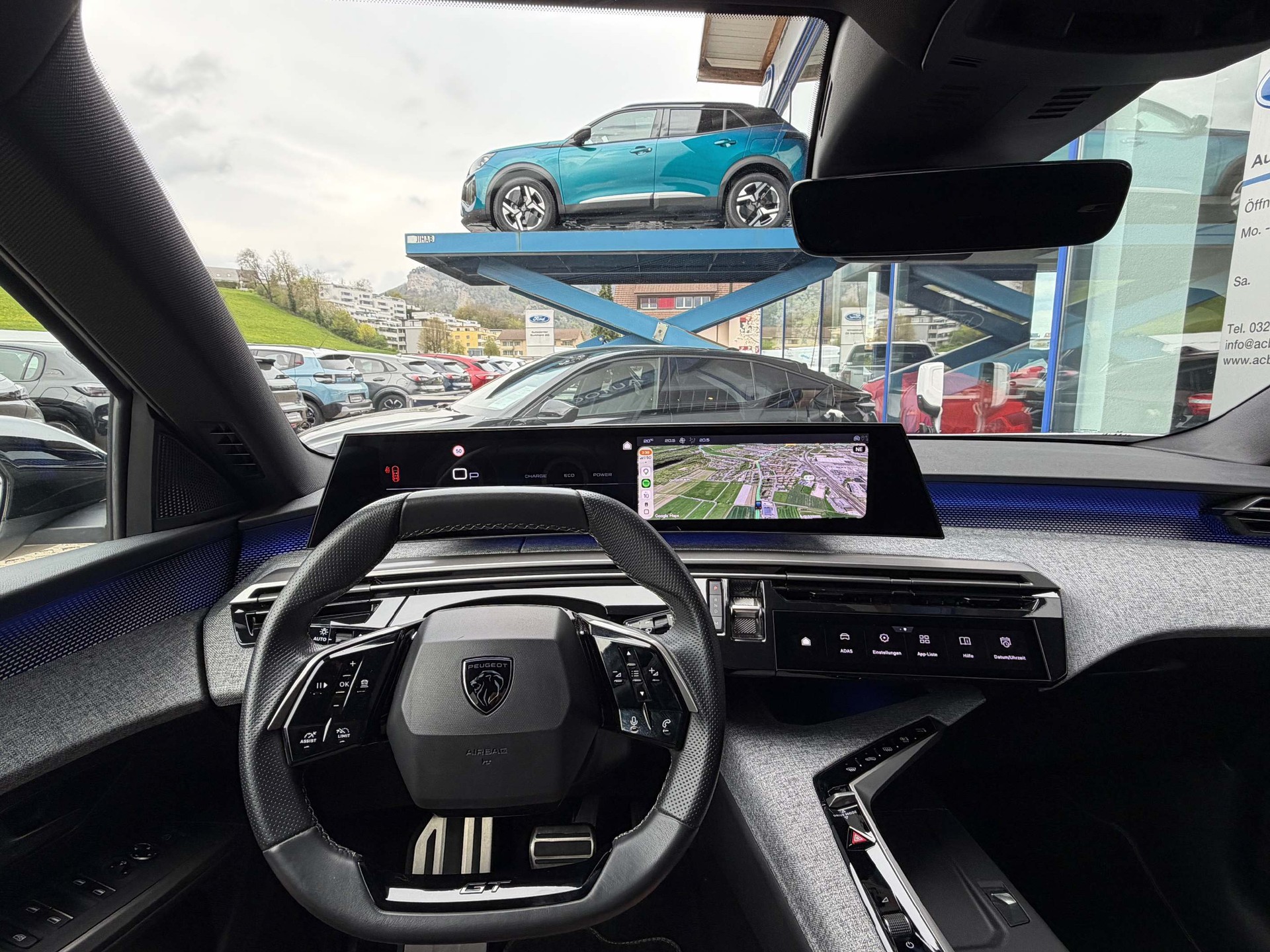 PEUGEOT 5008 1.2 Hybrid GT * 5 Jahre Werksgarantie*-image-6
