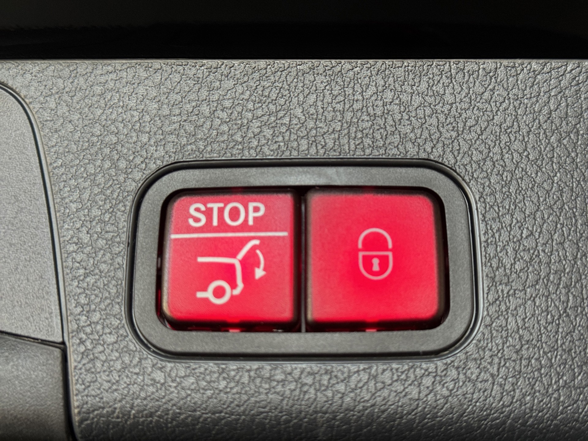 MERCEDES-BENZ GLB 200 AMG-Line 7G-Tronic "Night Star-Distronic"-image-20