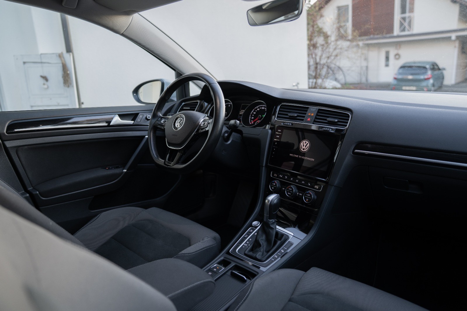 VW Golf 1.5 TSI EVO Comfortline DSG-image-8
