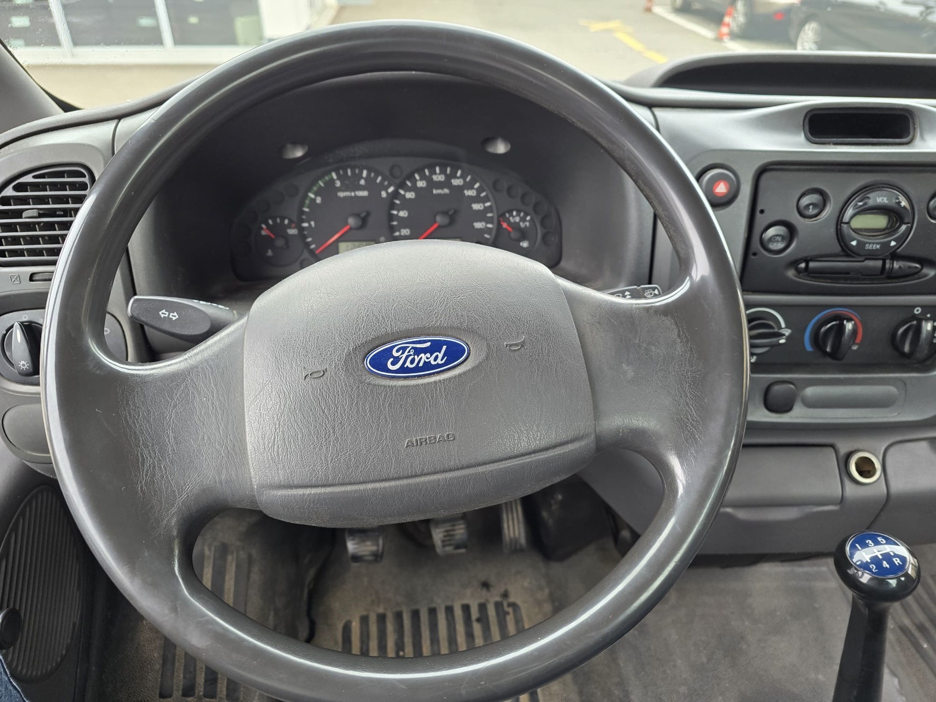 FORD Transit 2.0TD 300 M-image-13