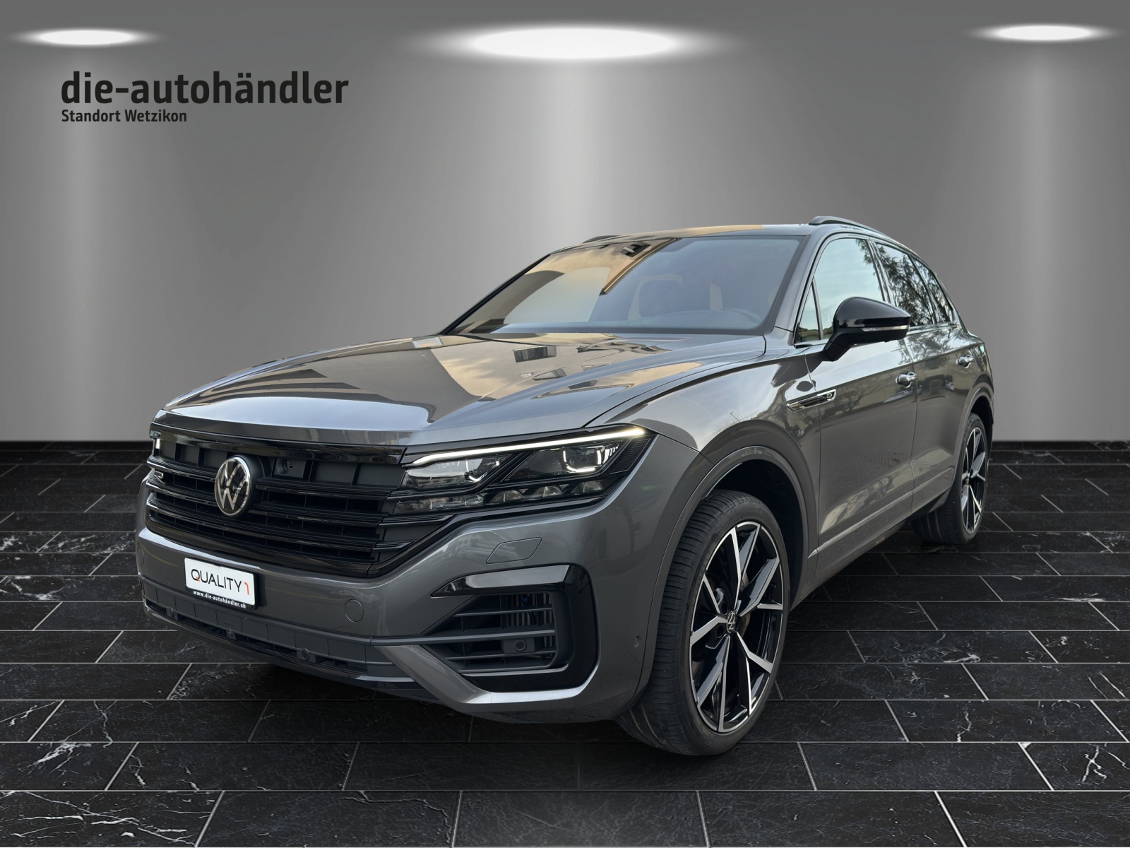 VW Touareg 3.0 TSI eHybrid R Tiptronic-image-0