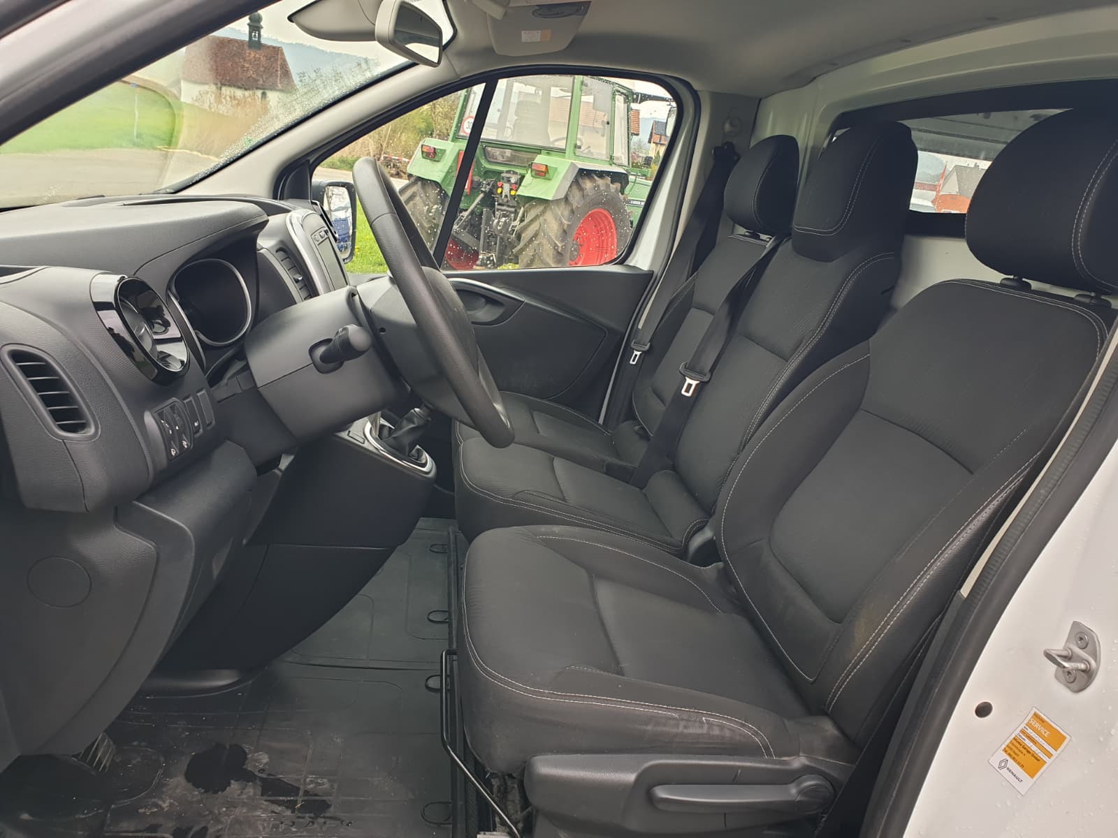 RENAULT Trafic 2.0 Energy dCi 120 3.0t Business L1H1 * 03x Sitze * Navi * LED * Klimaanlage * Tempomat * PDC H- RF-Kamera * Ab MFK-image-2