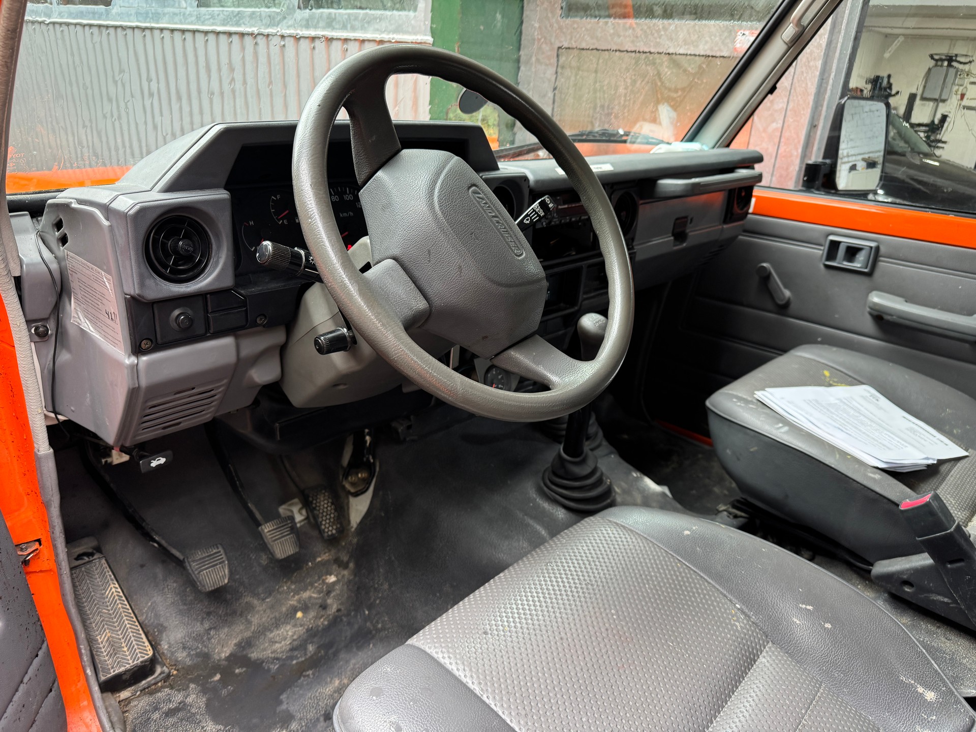 TOYOTA Landcruiser 400 4.2D-image-4