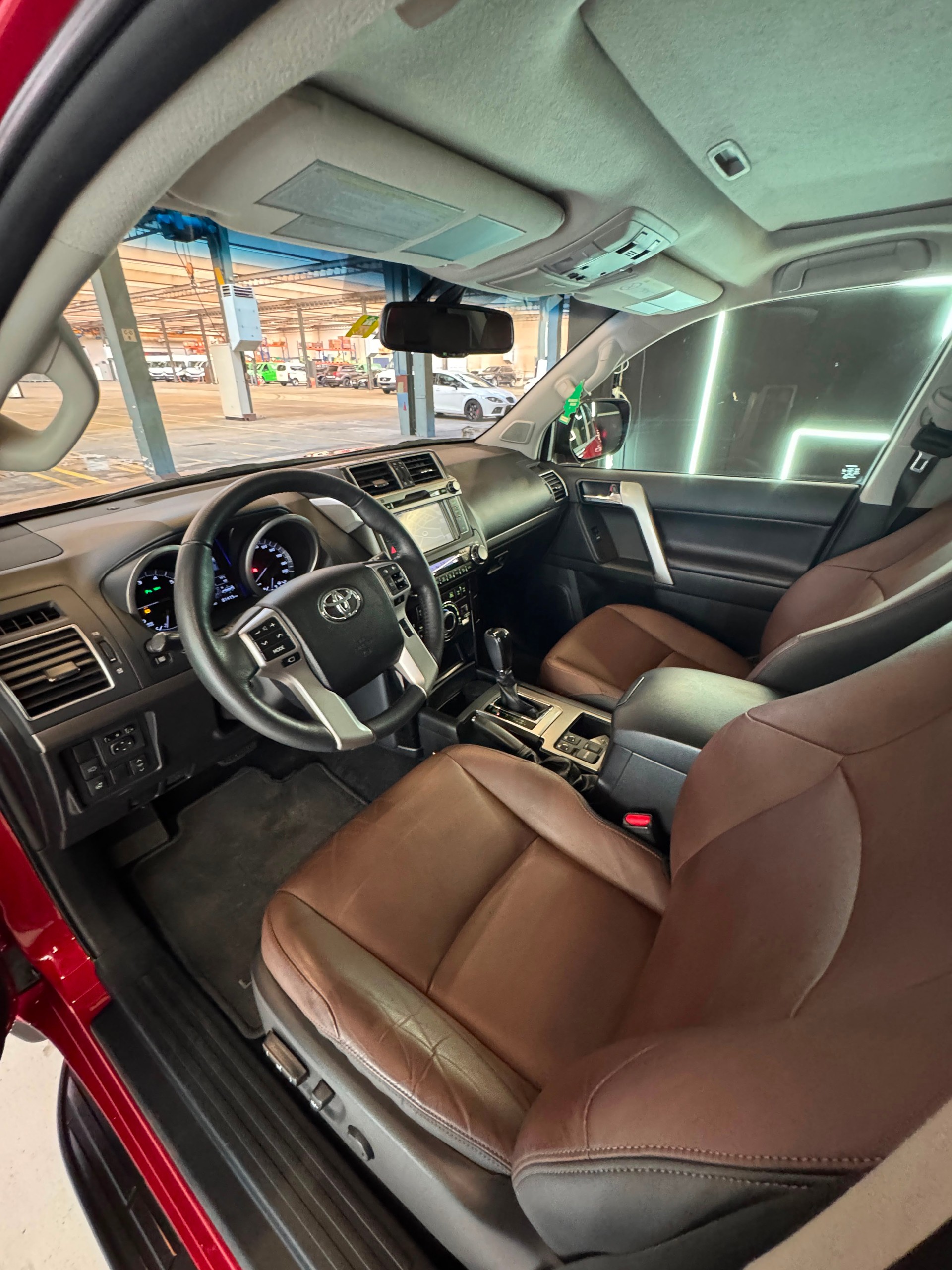 TOYOTA 4,0 V6 Dual VVT-i Sol Premium-image-6