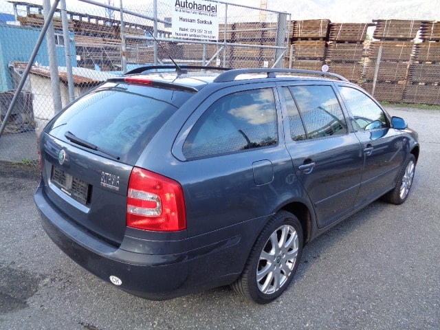 SKODA Octavia 2.0 TDI Laurin & Klement 4x4-image-3