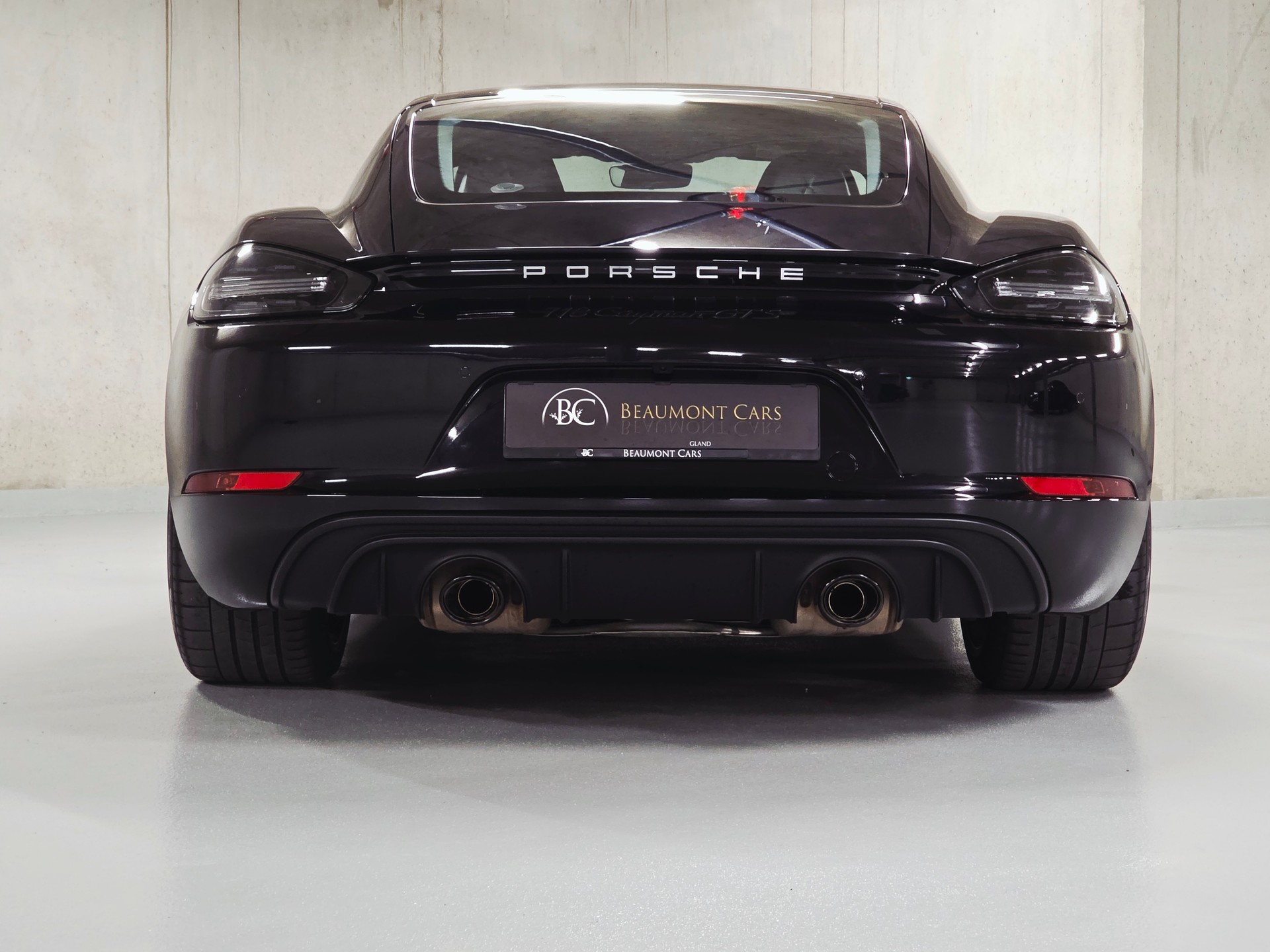 PORSCHE 718 Cayman GTS 4.0 PDK (Full Black)-image-12