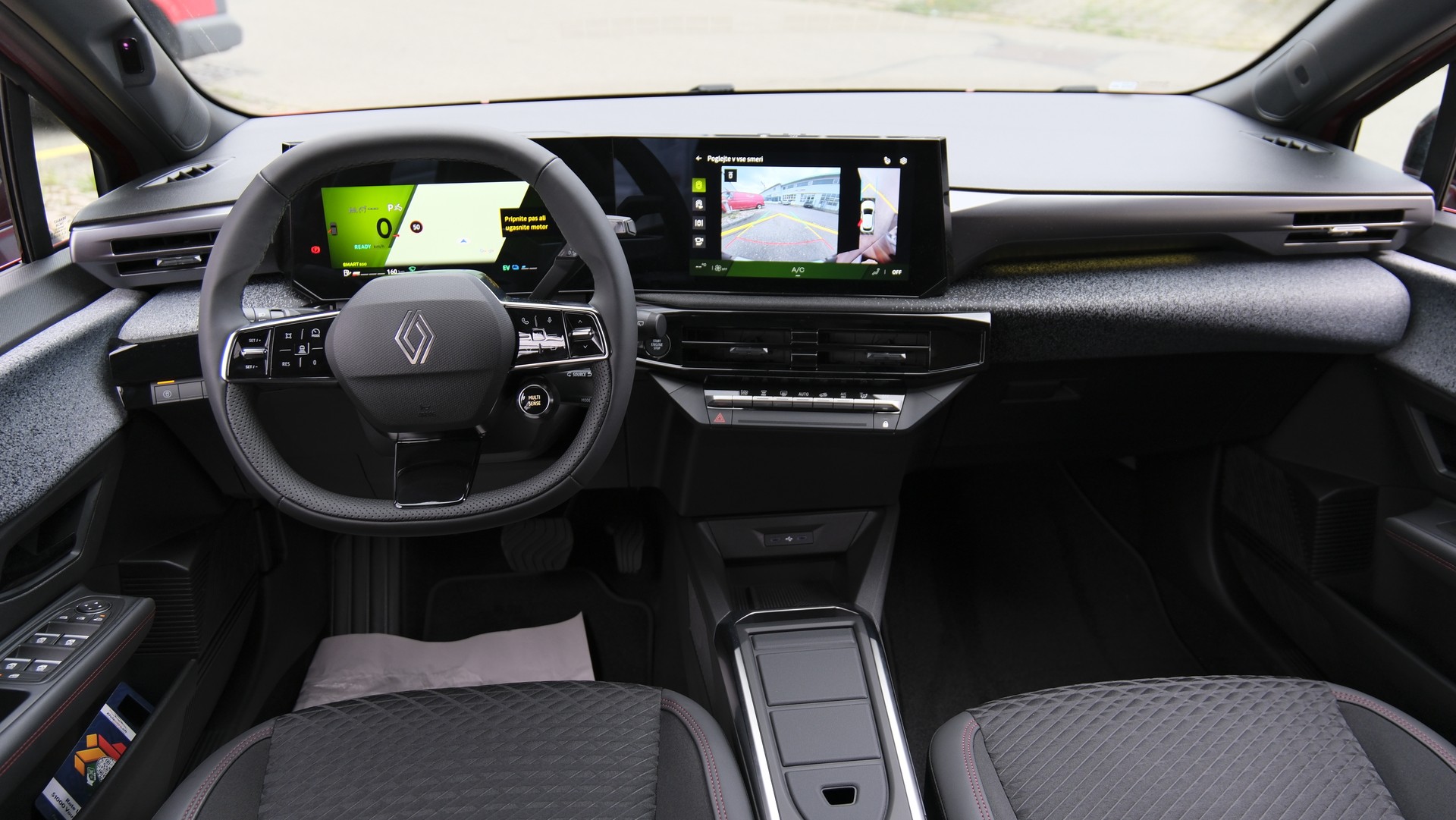 RENAULT Clio 1.8 E-Tech Techno-image-4