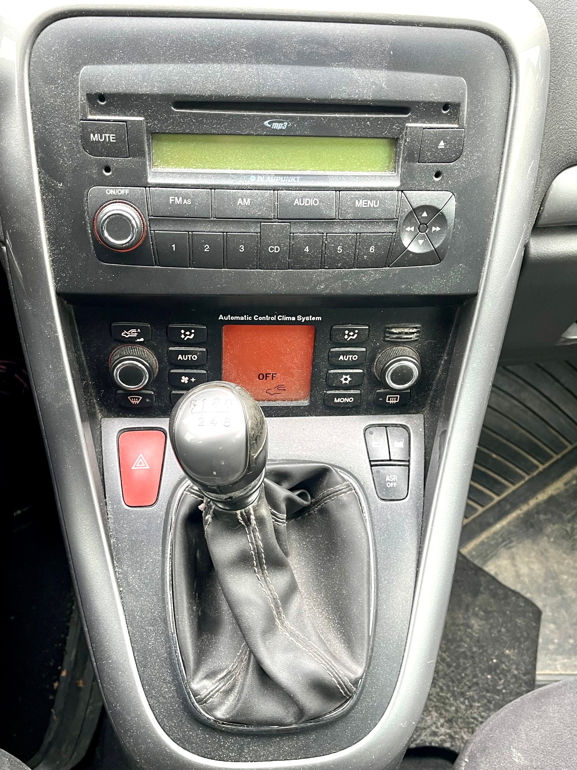 FIAT Croma 1.9 16V JTD Dynamic Automatic-image-14