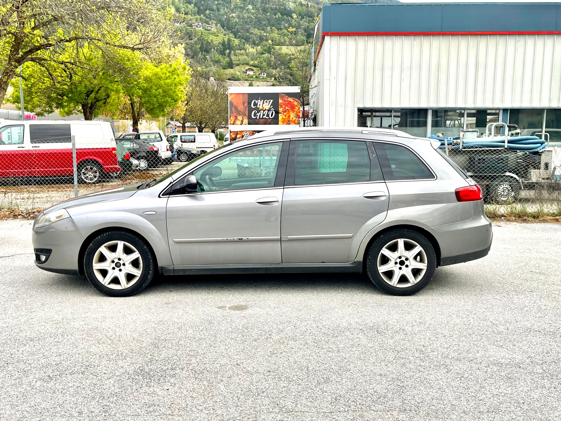 FIAT Croma 1.9 16V JTD Dynamic Automatic-image-11
