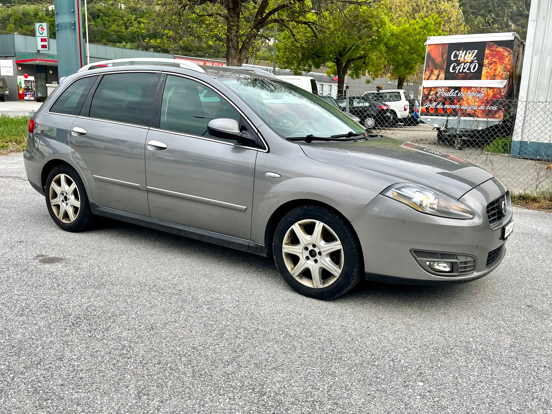 FIAT Croma 1.9 16V JTD Dynamic Automatic-image-17