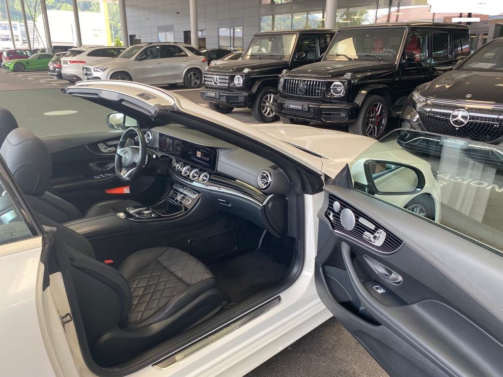 MERCEDES-BENZ E 400-image-6
