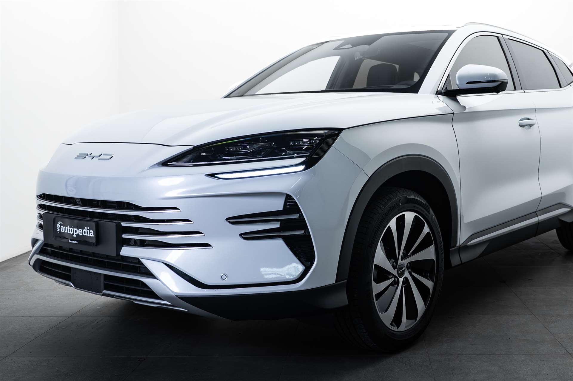 BYD Seal U DM-i PHEV Design AWD 324PS Automat-image-1