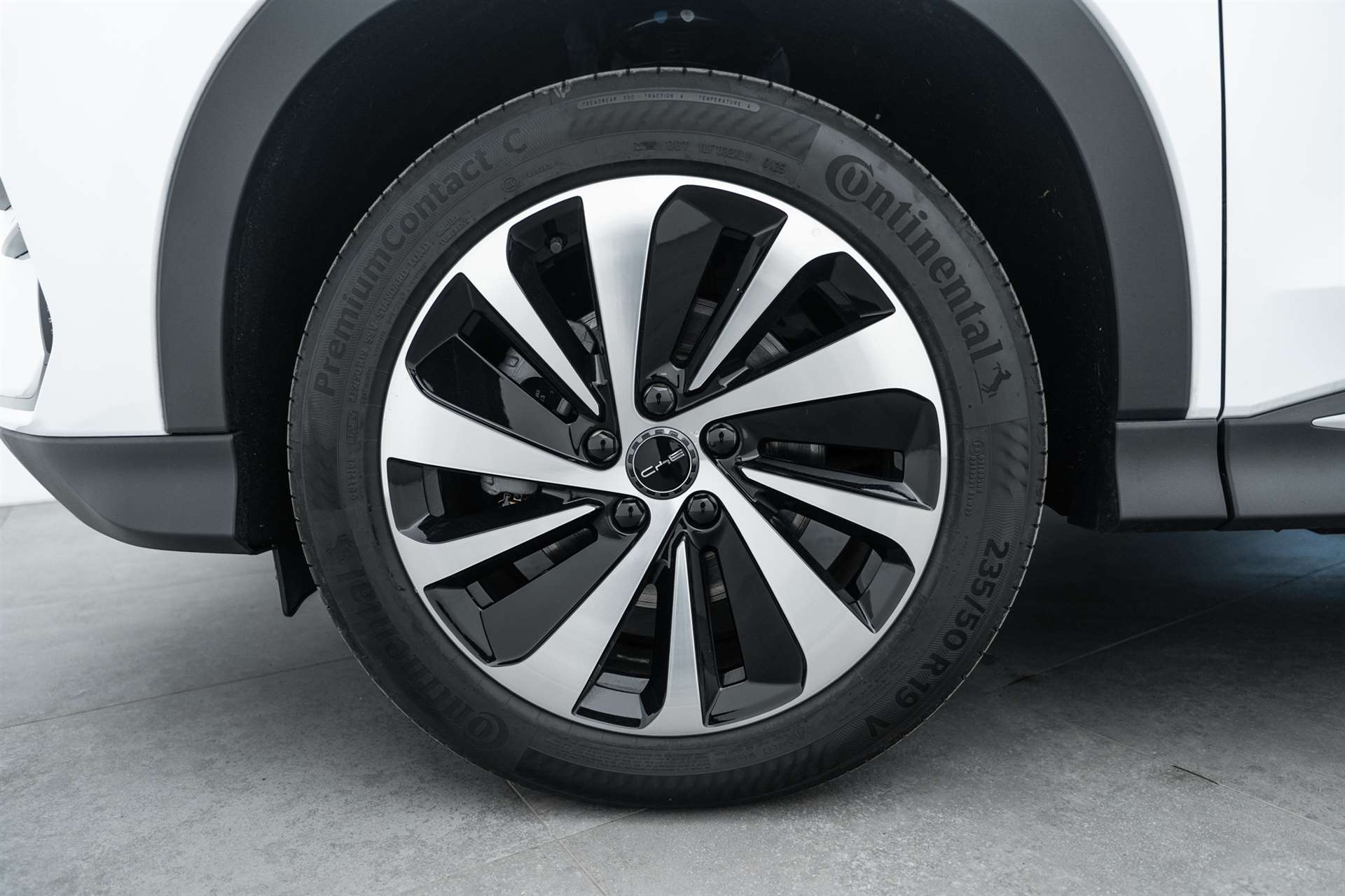 BYD Seal U DM-i PHEV Design AWD 324PS Automat-image-4