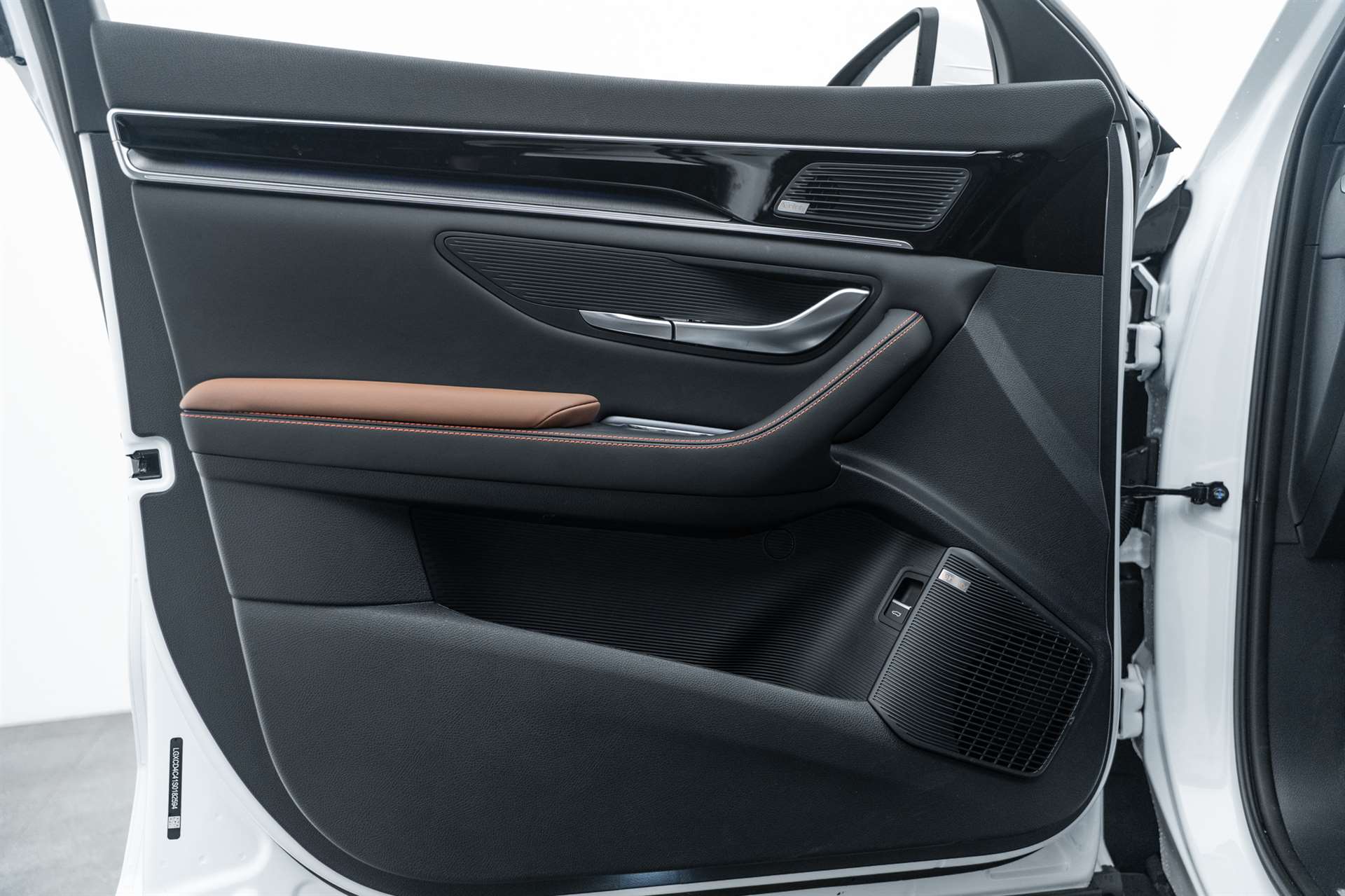 BYD Seal U DM-i PHEV Design AWD 324PS Automat-image-5