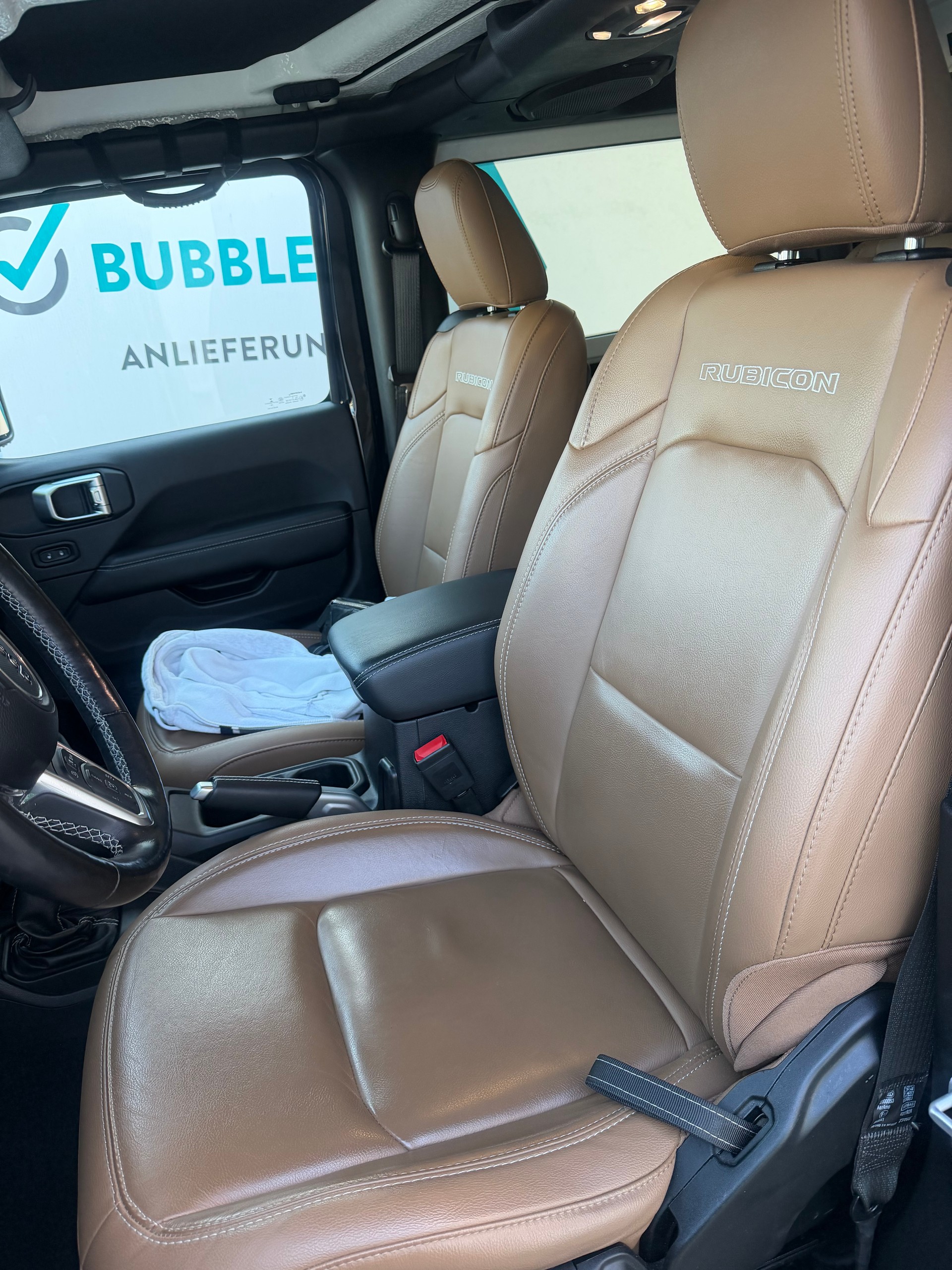 JEEP 2.0 Turbo Rubicon Unlimited-image-3