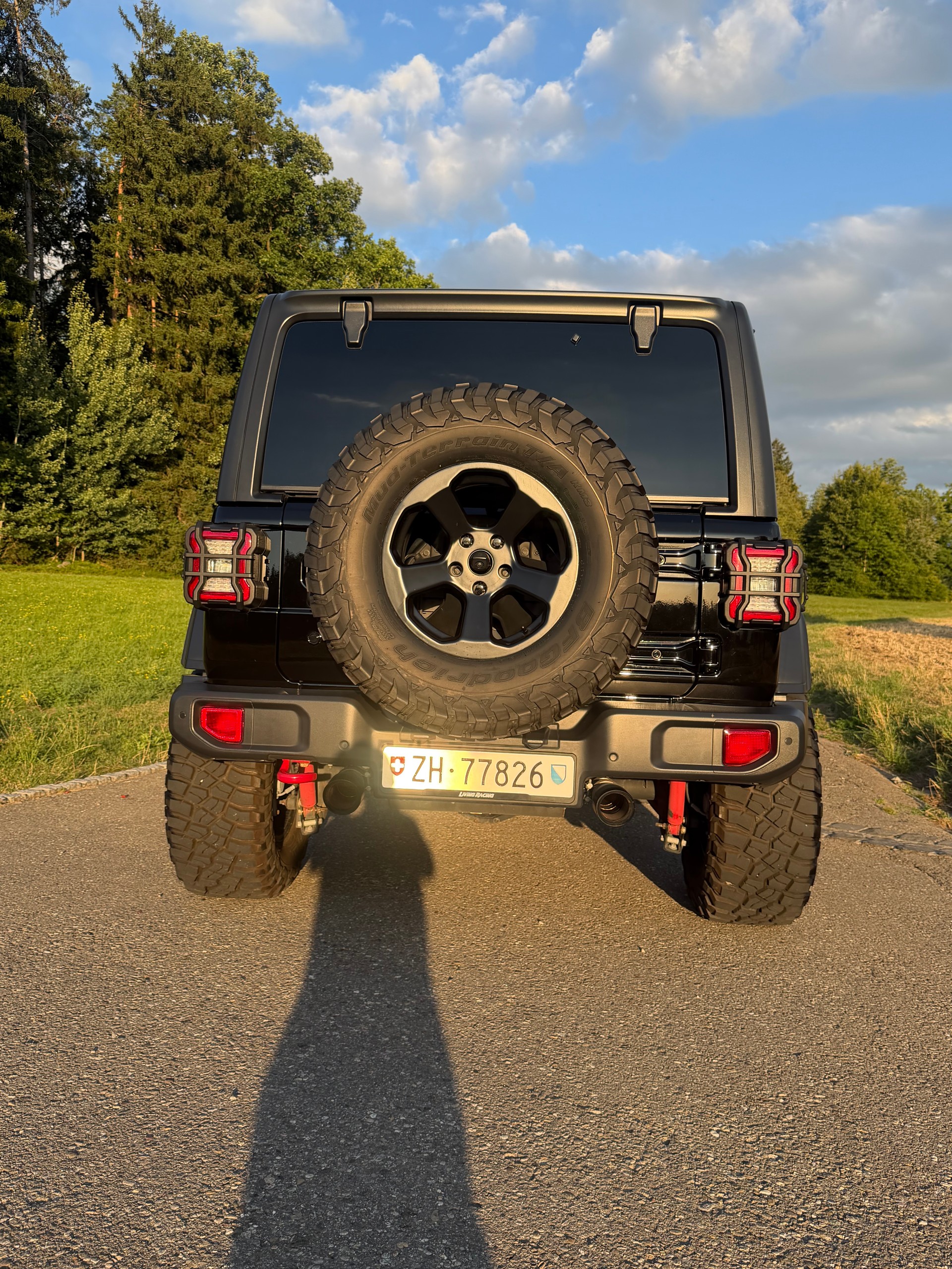 JEEP 2.0 Turbo Rubicon Unlimited-image-2