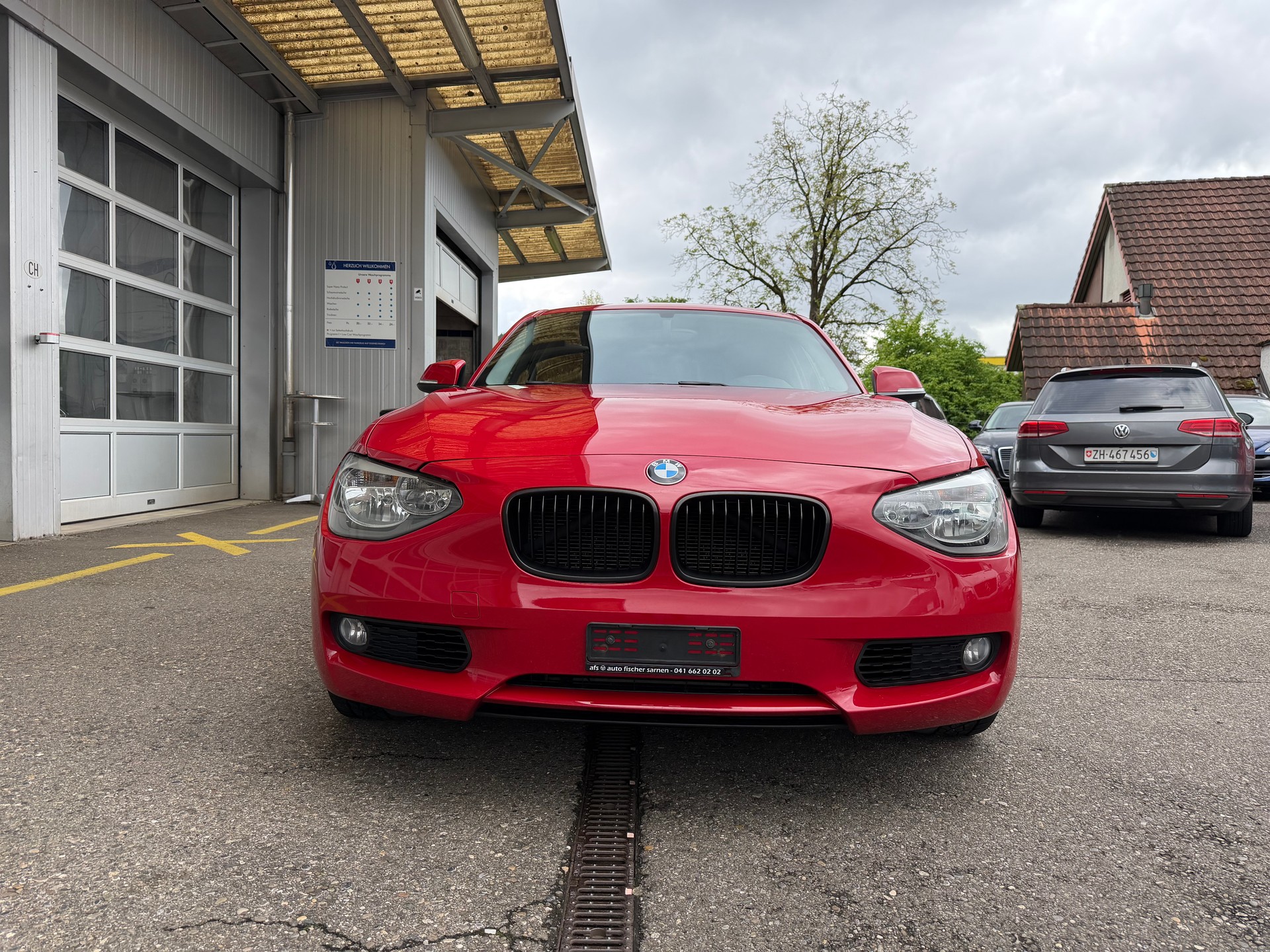 BMW 118i Sport Line Steptronic-image-1