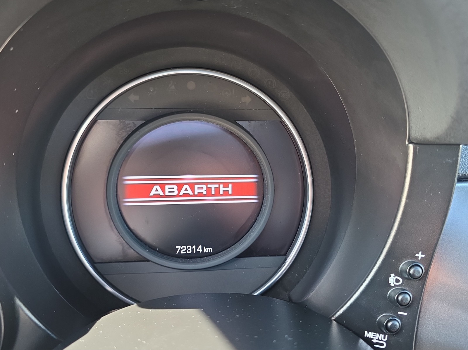 FIAT 595 1.4 16V Turbo Abarth Turismo-image-7