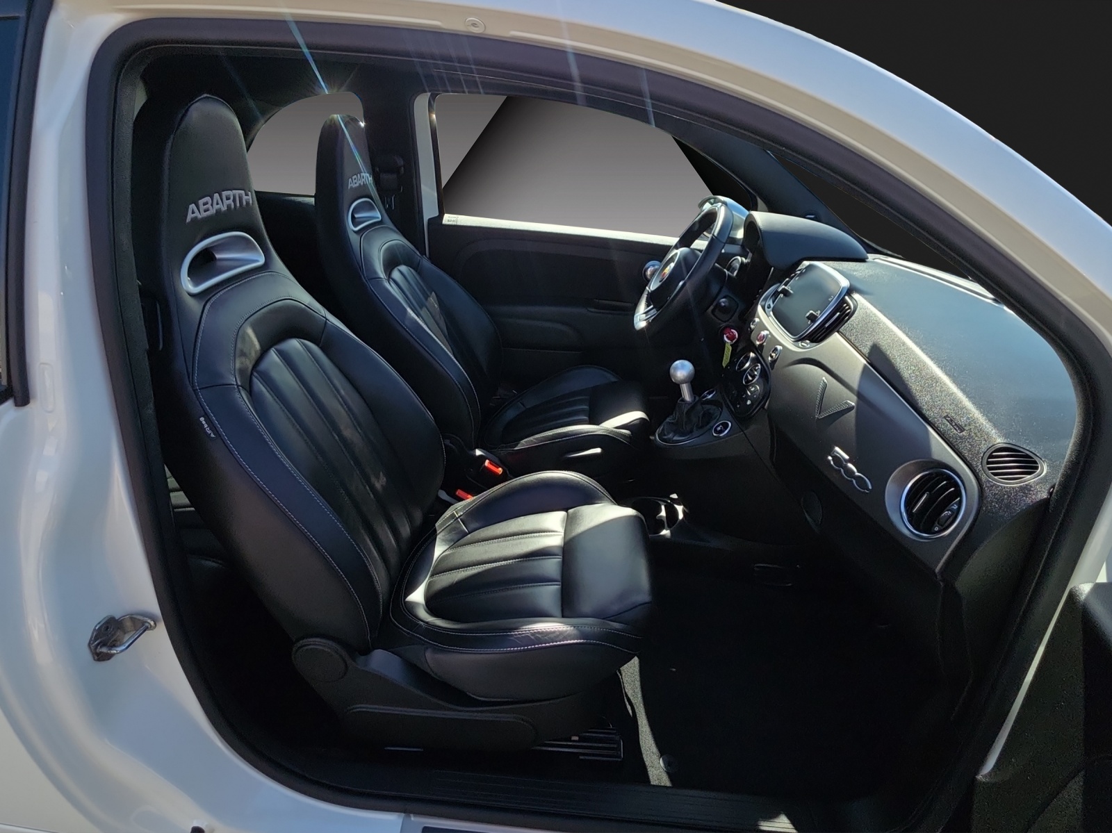 FIAT 595 1.4 16V Turbo Abarth Turismo-image-15