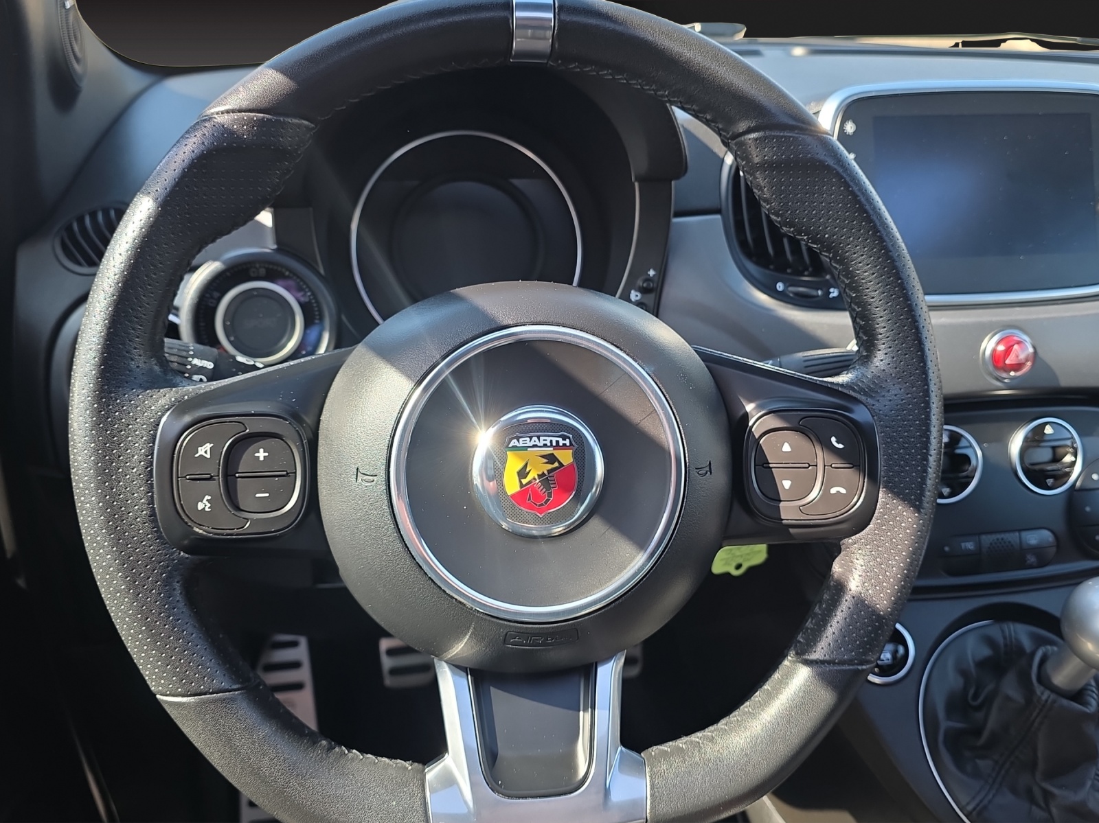 FIAT 595 1.4 16V Turbo Abarth Turismo-image-8