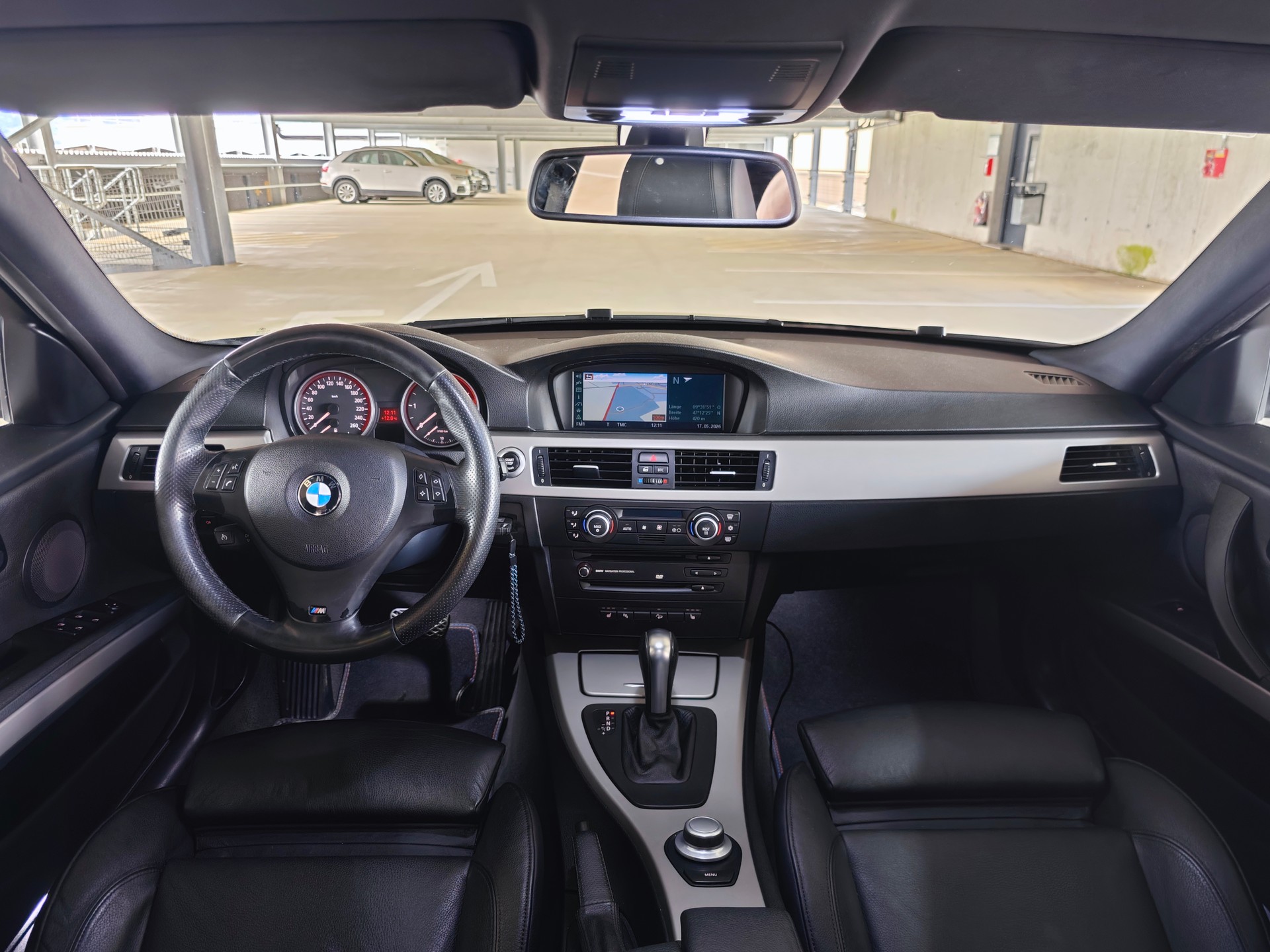 BMW 330xd-image-6