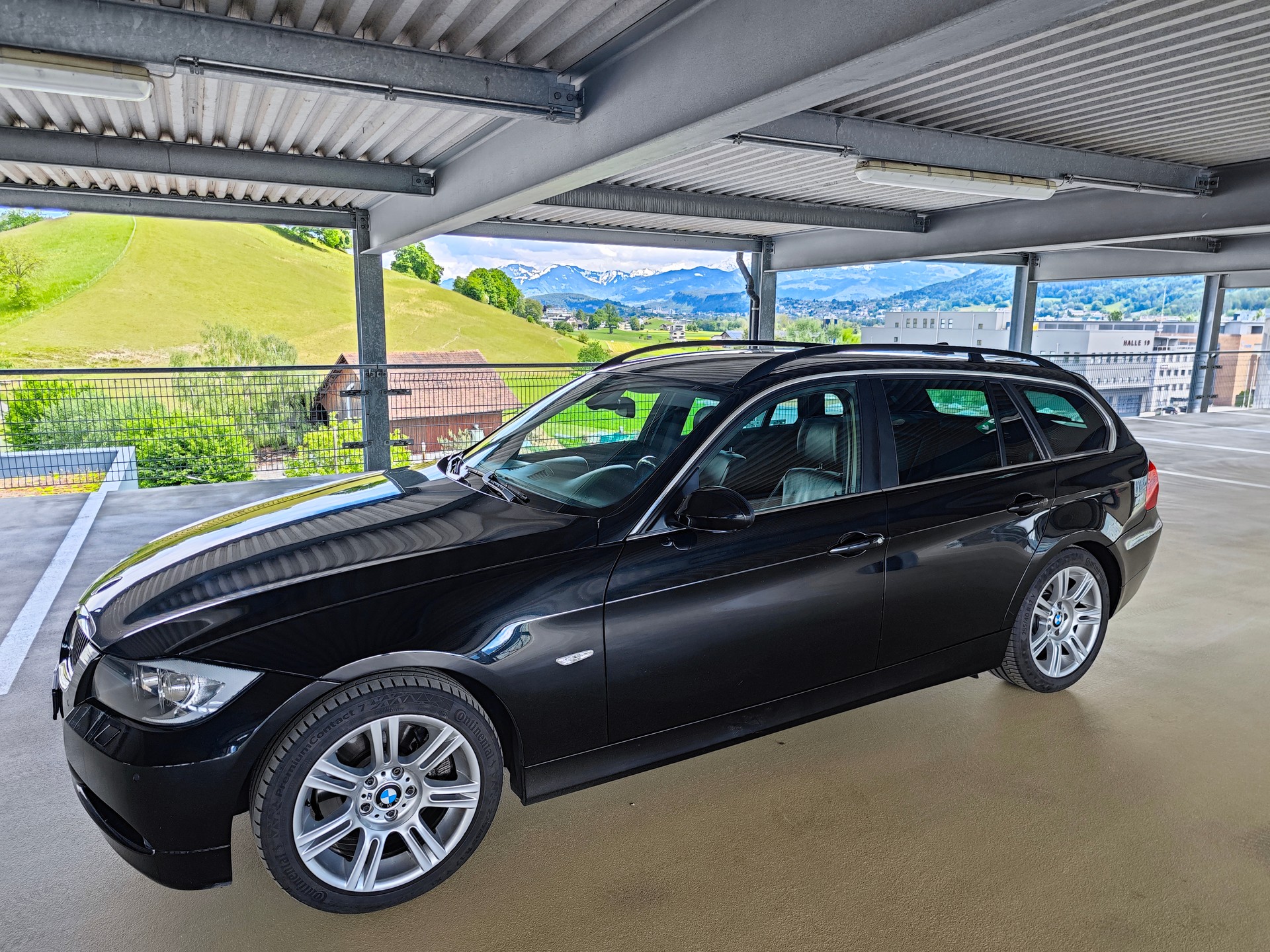 BMW 330xd-image-1