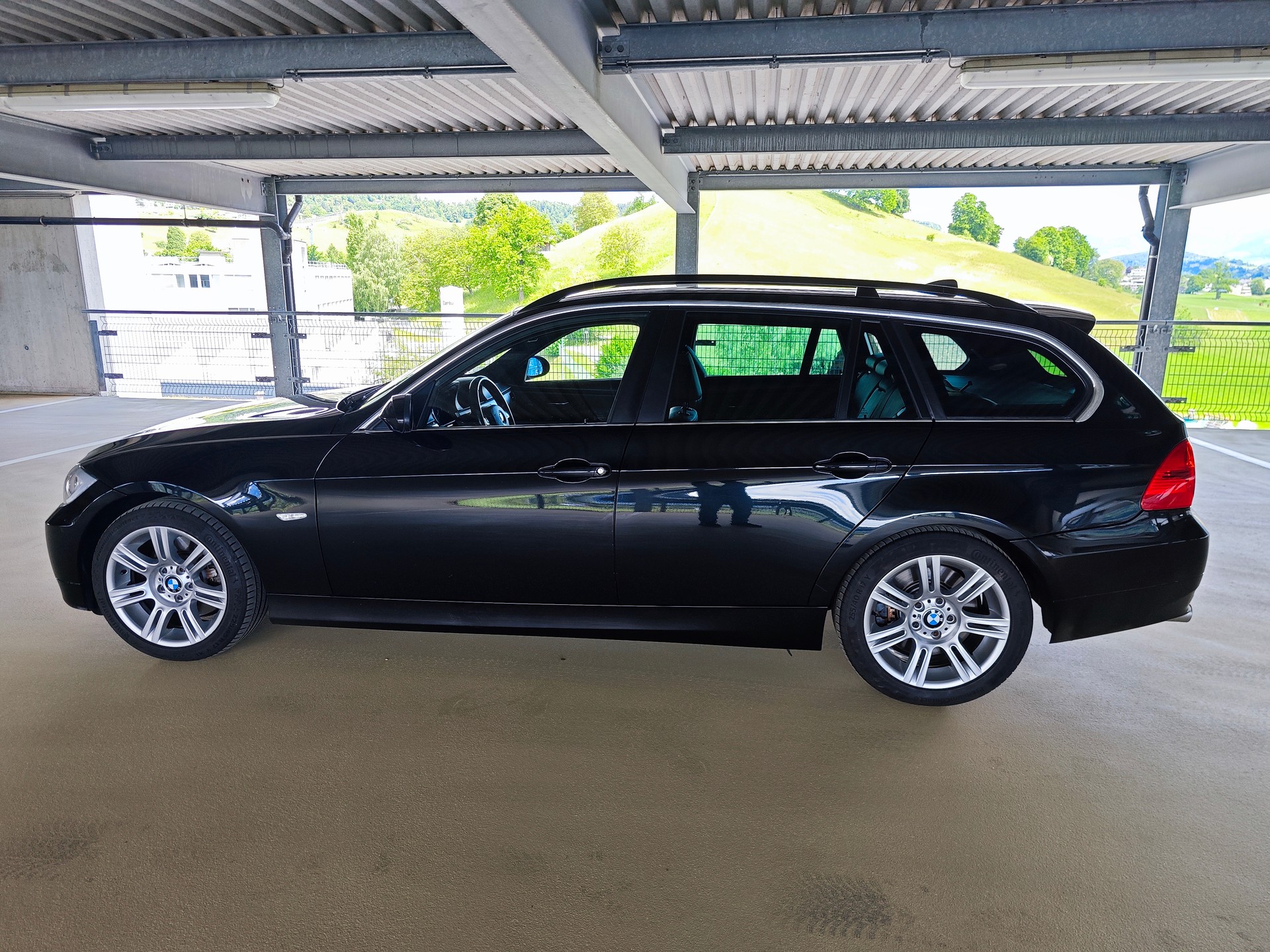 BMW 330xd-image-4