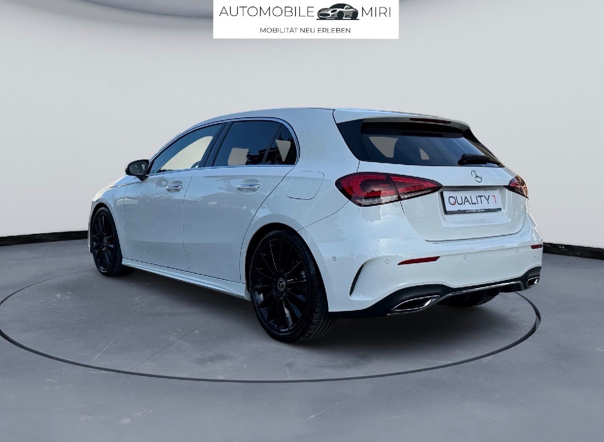 MERCEDES-BENZ A 220 AMG Line 7G-DCT 4Matic-image-4