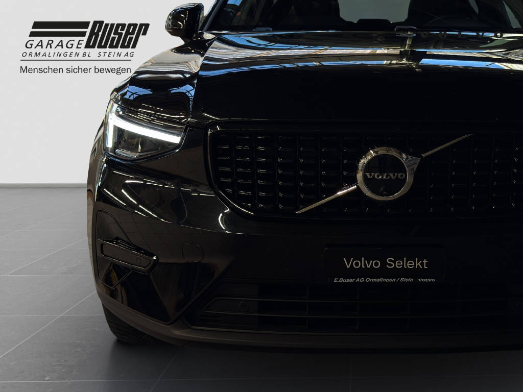 VOLVO XC40 2.0 B4 MH Plus Dark-image-15