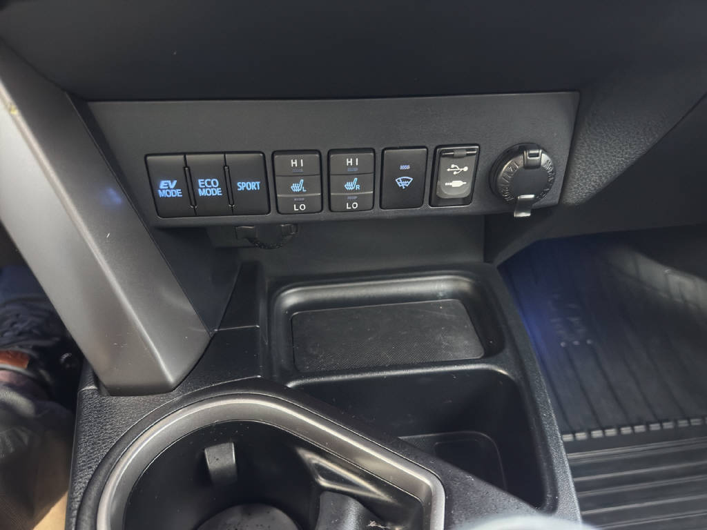 TOYOTA RAV-4 2.5 HSD Sol-image-13
