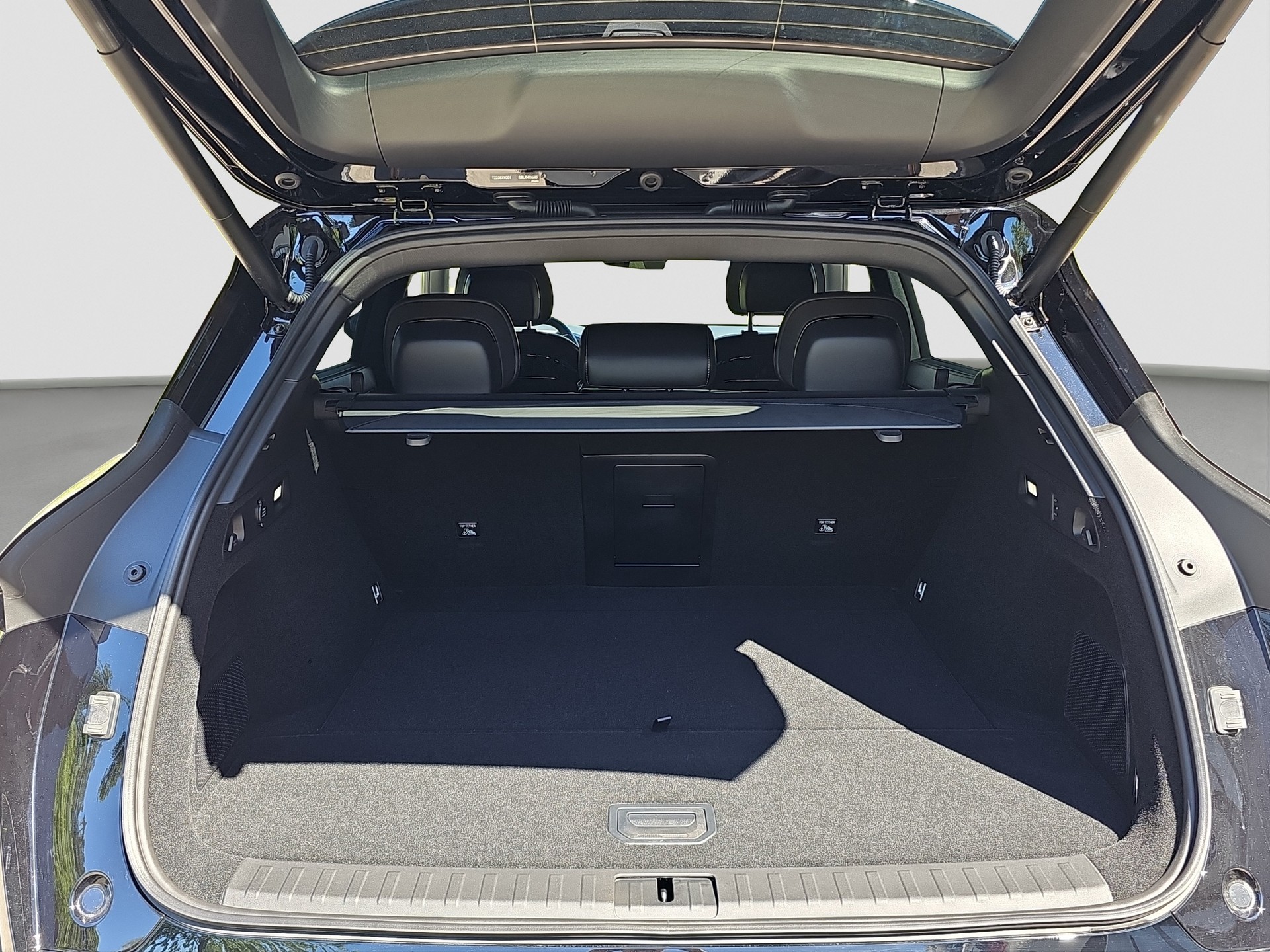 ZEEKR 7X 100kWh Privilege AWD Cockpit + Comfort Paket-image-15