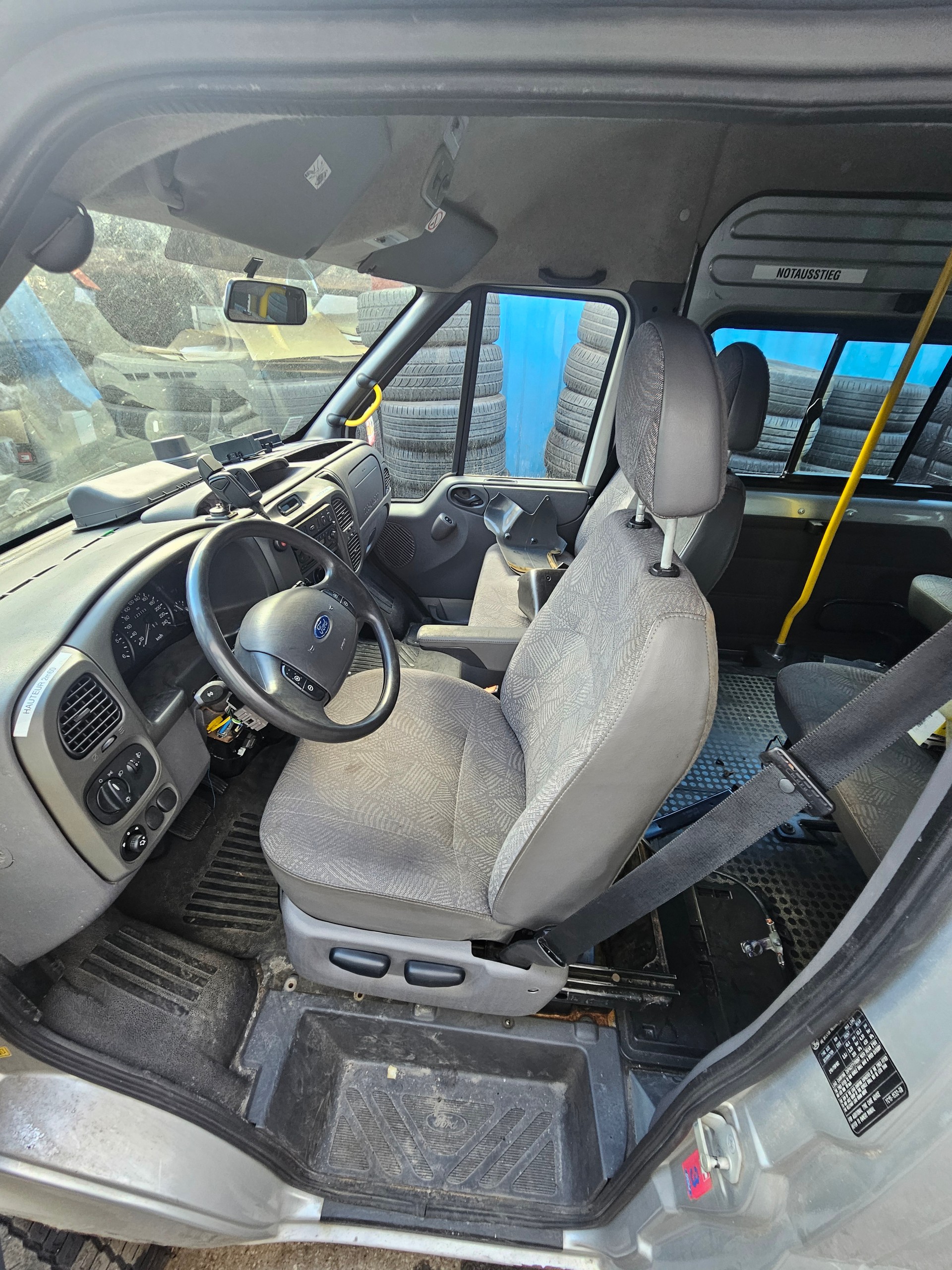 FORD Transit-image-4