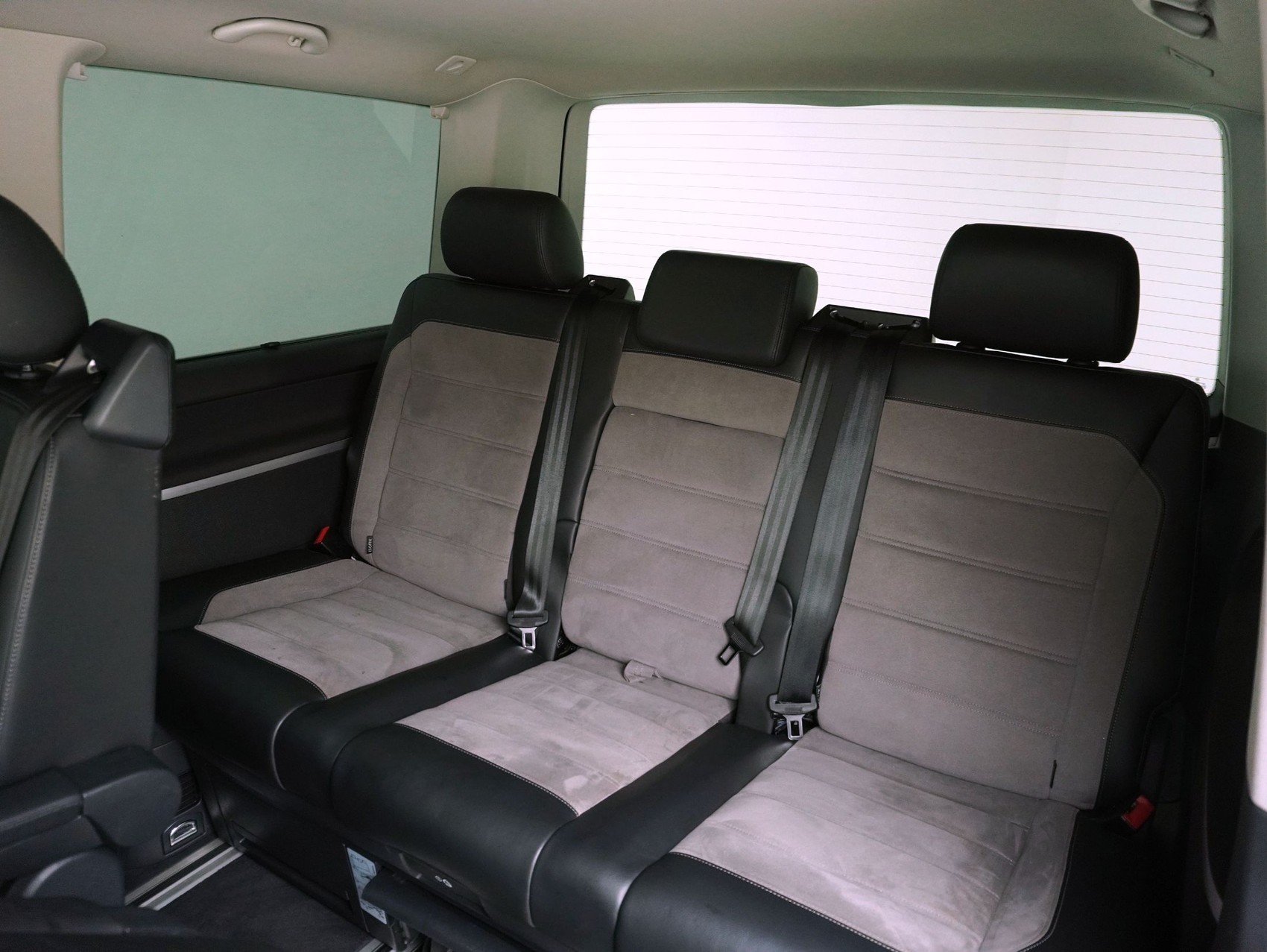 VW T6.1 Multivan 2.0 TDI DSG Family 4Motion-image-15